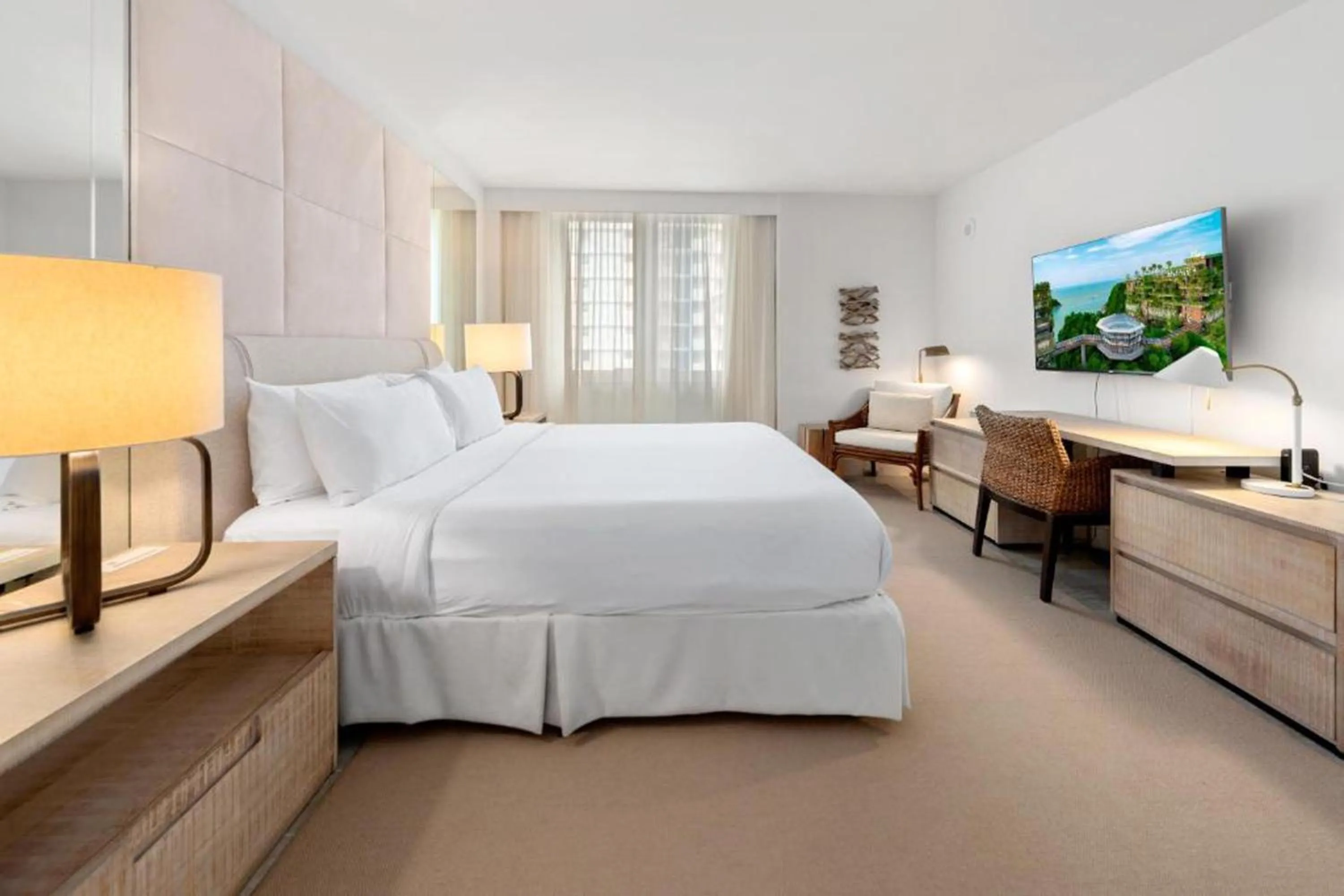 Bed in 1 Hotel & Homes Miami Beach Oceanfront Residence Suites By Joe Semary