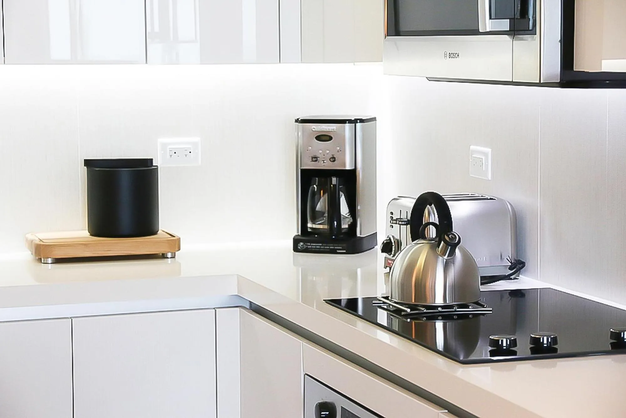 Coffee/tea facilities in 1 Hotel & Homes Miami Beach Oceanfront Residence Suites By Joe Semary