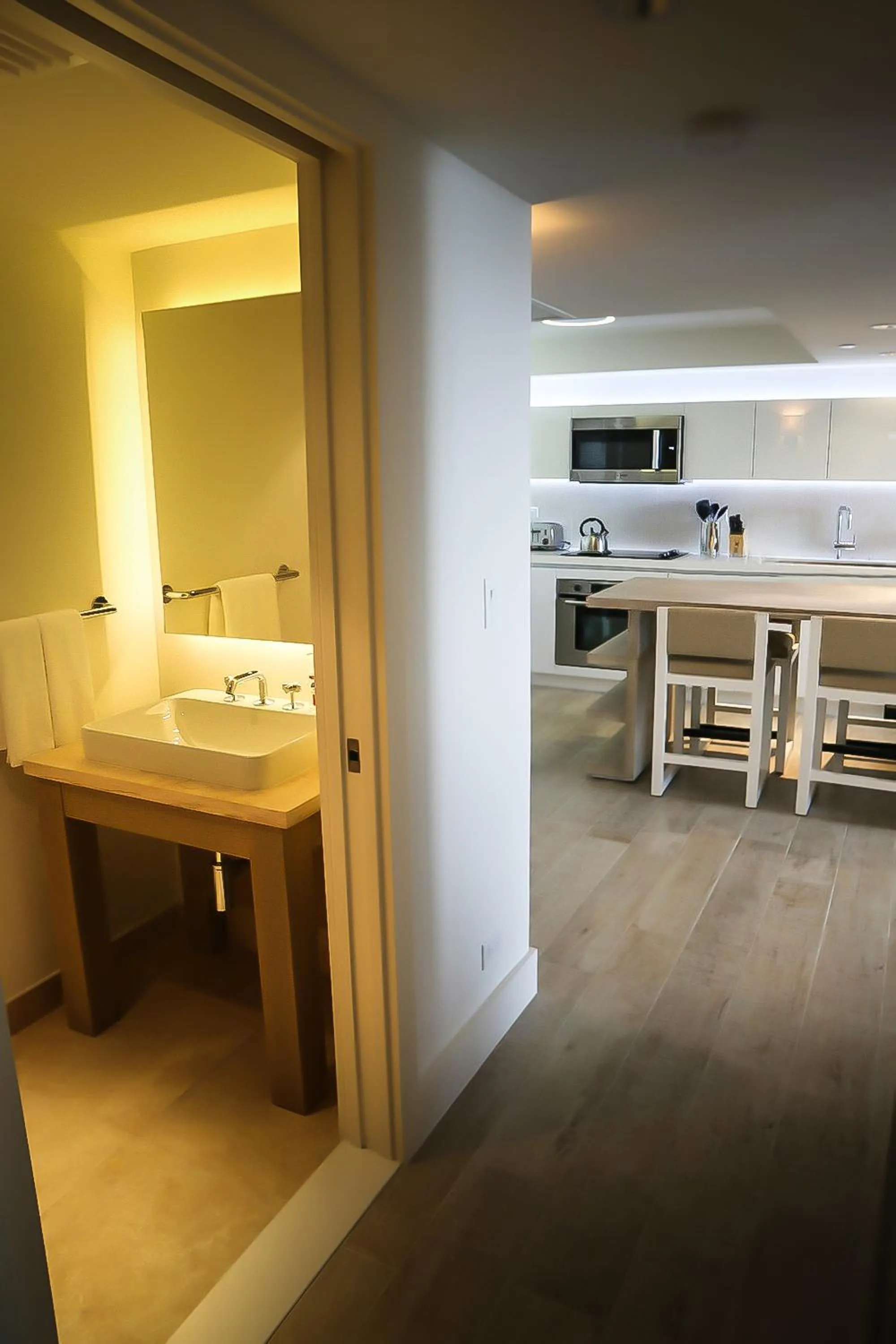 Bathroom in 1 Hotel & Homes Miami Beach Oceanfront Residence Suites By Joe Semary