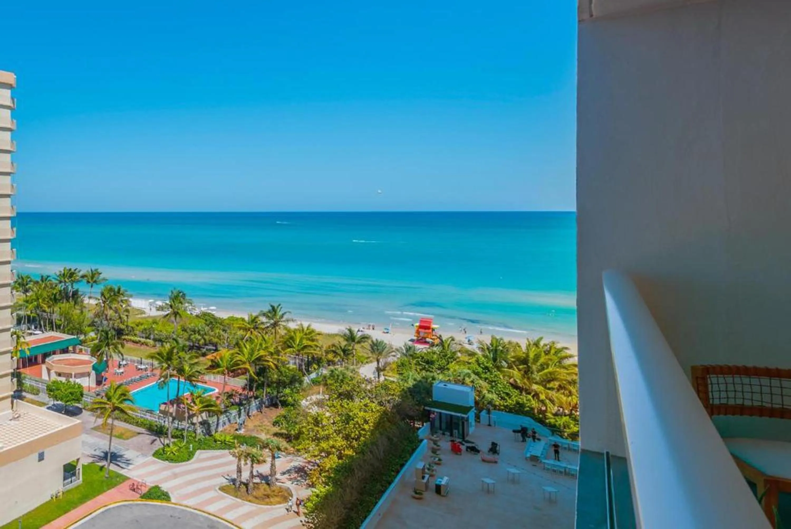 Sea view in 1 Hotel & Homes Miami Beach Oceanfront Residence Suites By Joe Semary