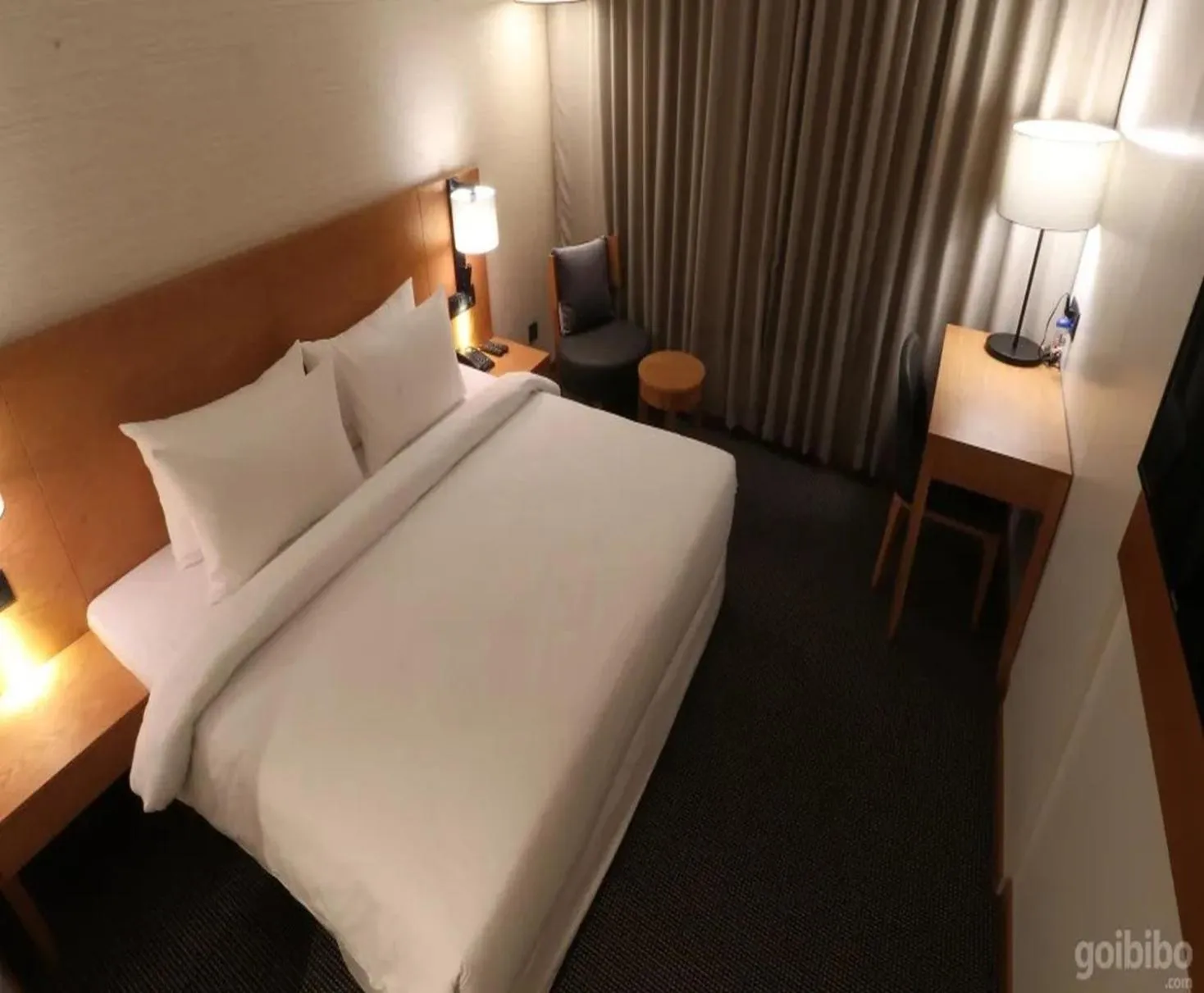 Bed in The Vern at BLVD