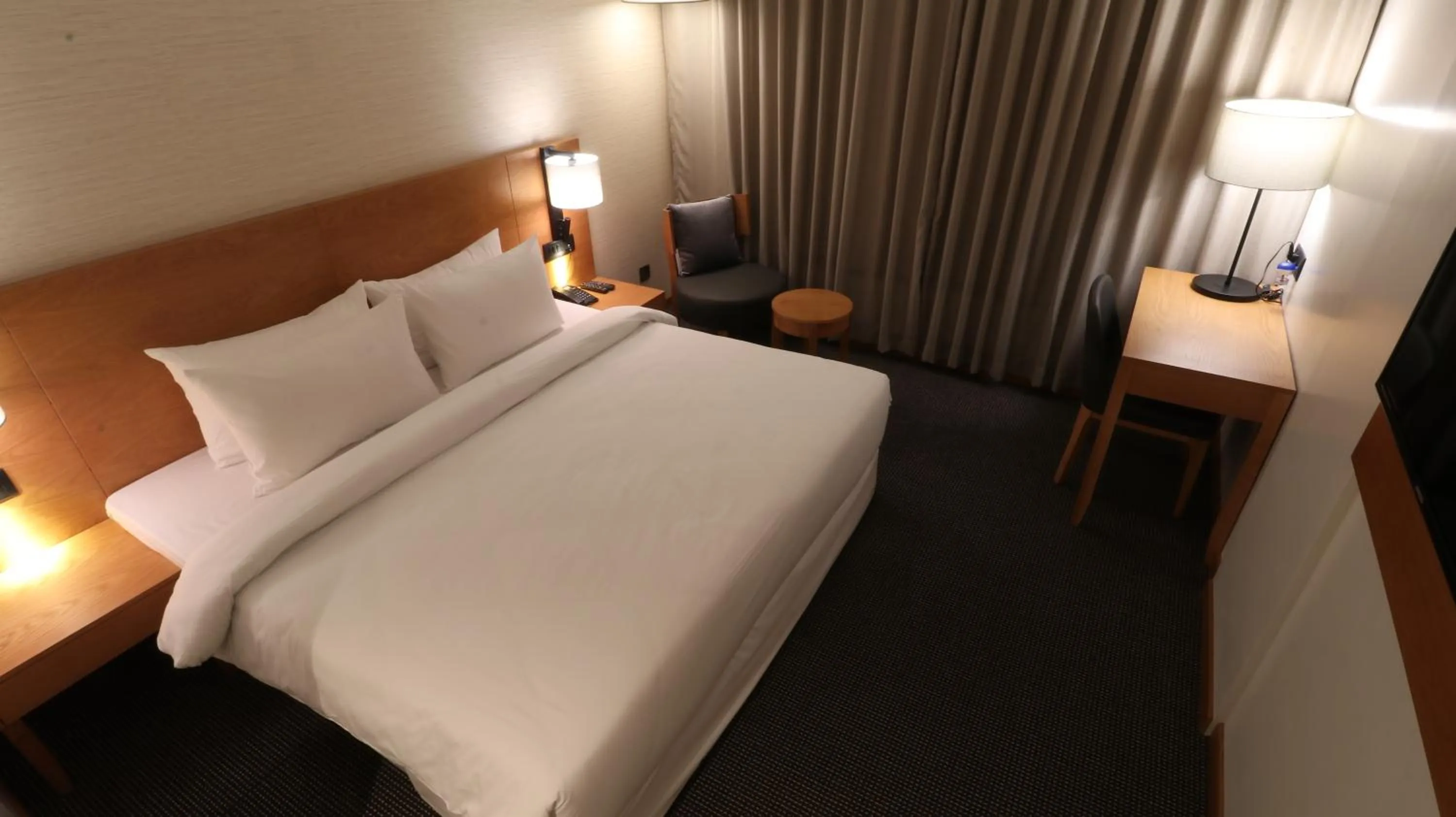 Bed in The Vern at BLVD