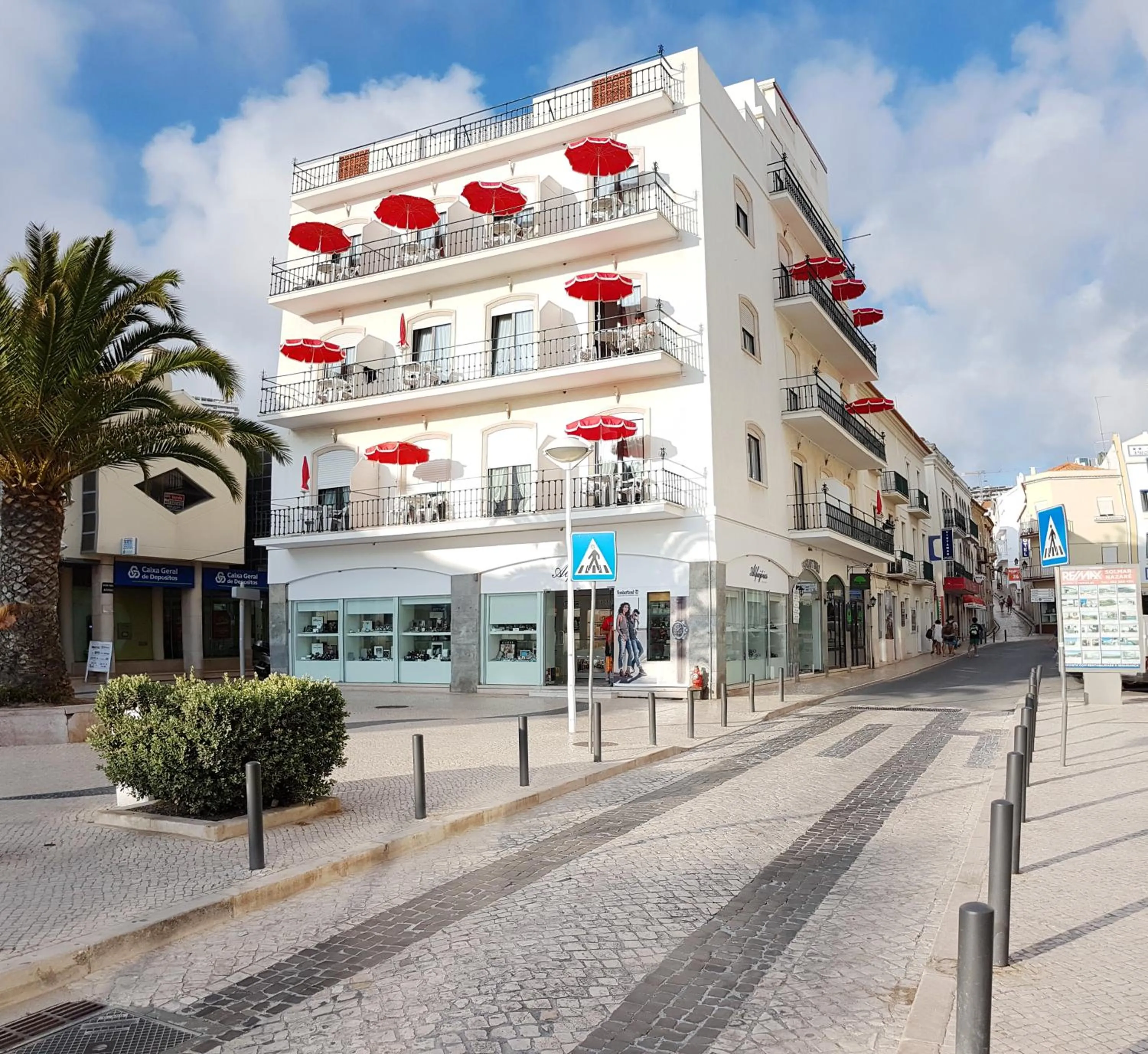 Property building in Solar dos Carvalhos - Apartamentos de Turismo