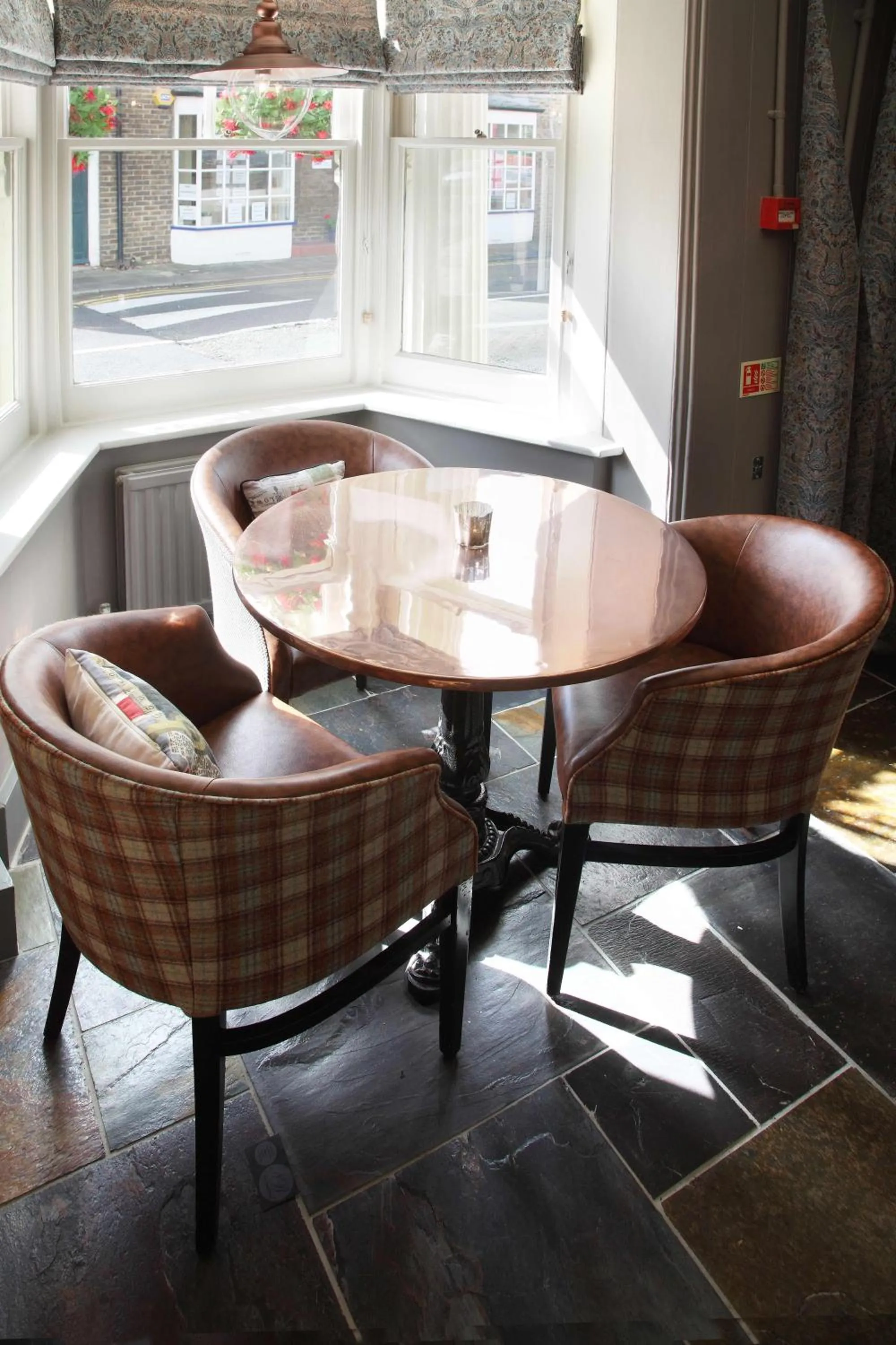 Day in Flower Pot Hotel