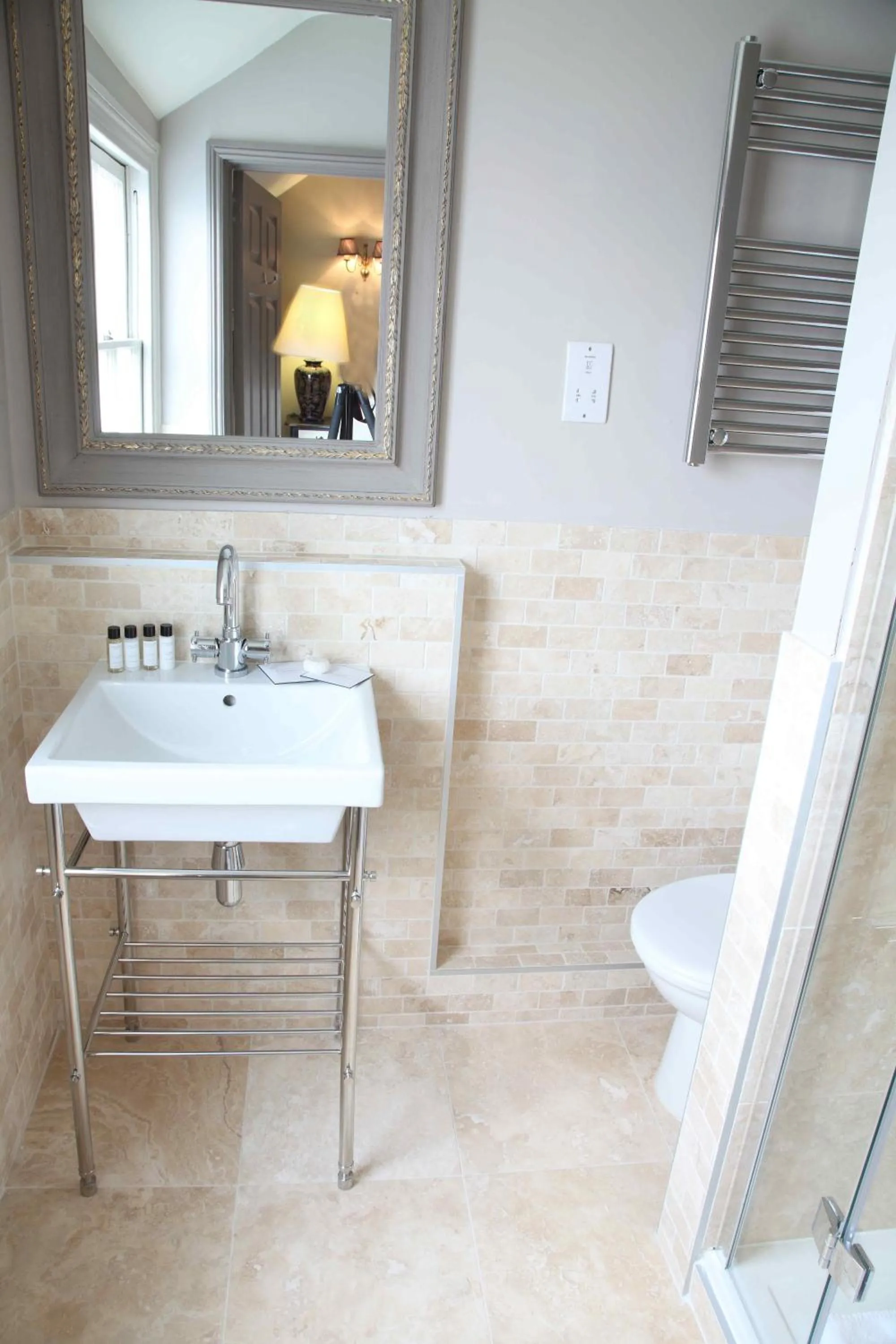 Day in Flower Pot Hotel