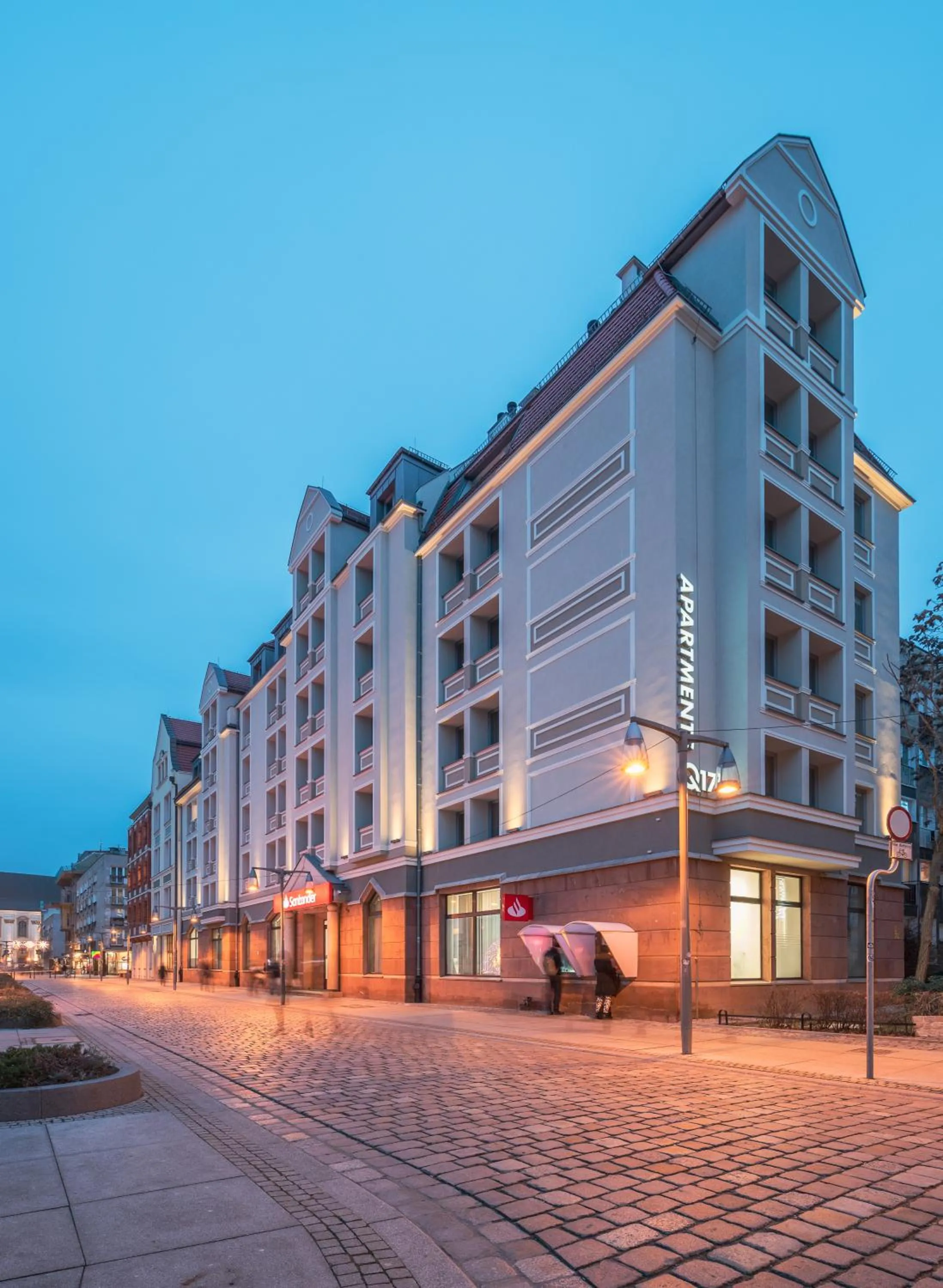 Property building in Q17 Apartments Rynek