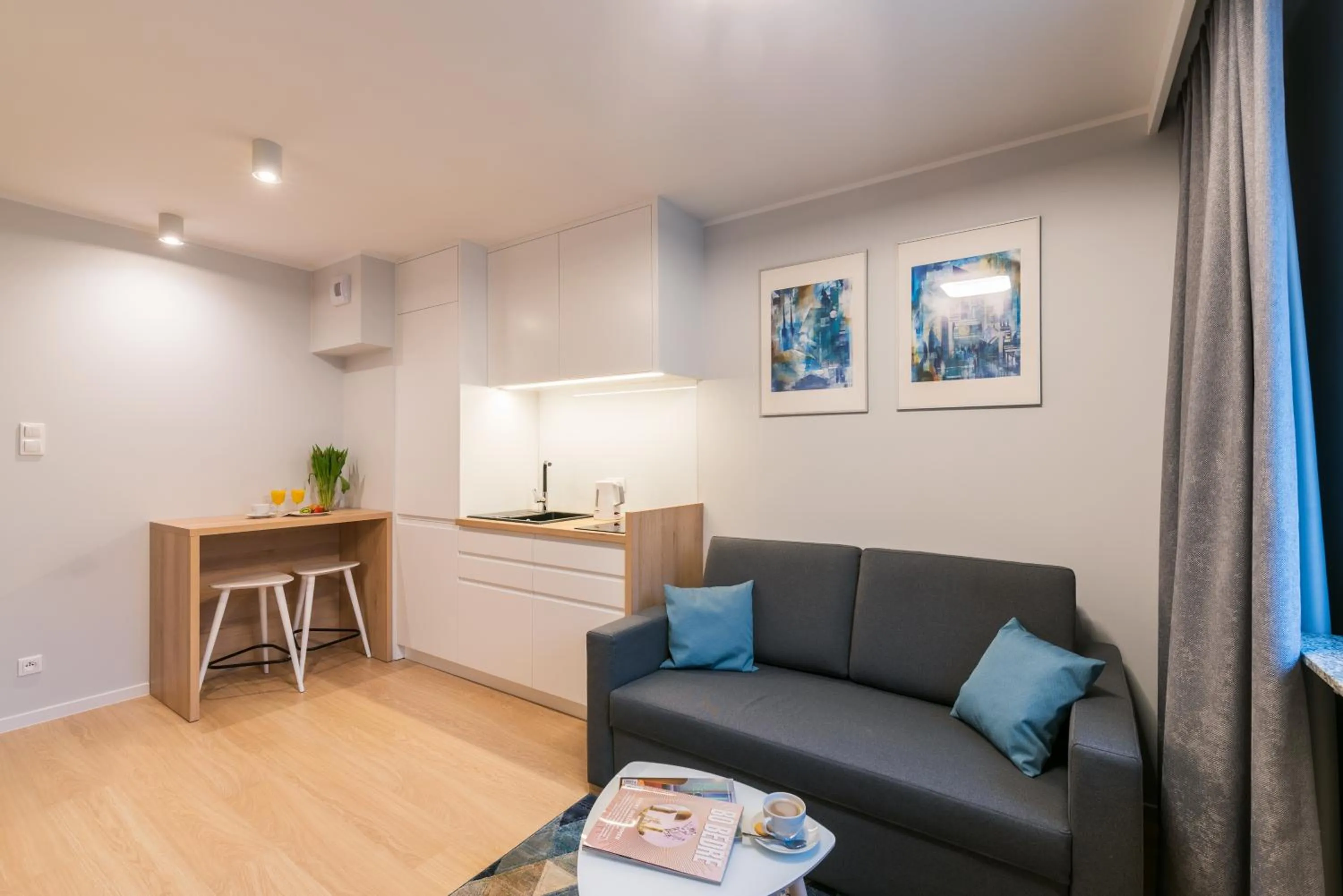 Kitchen or kitchenette in Q17 Apartments Rynek