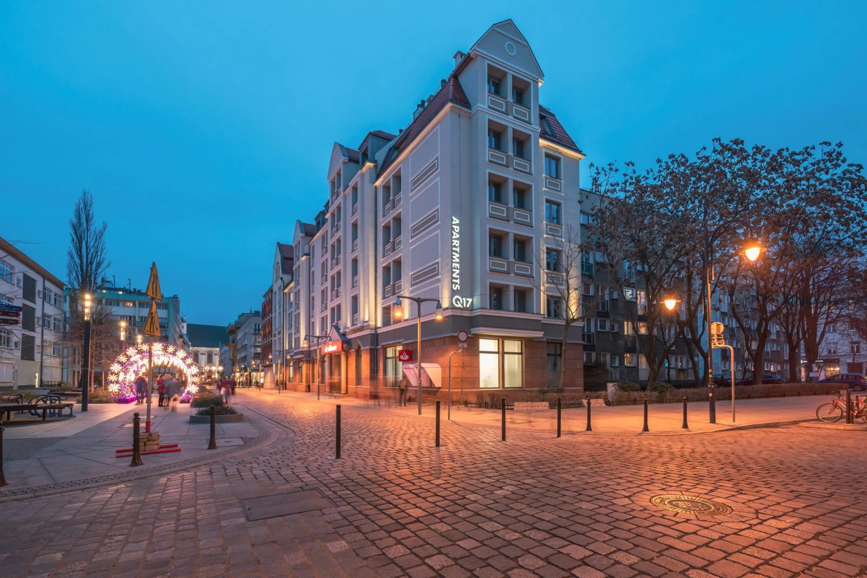 Property building in Q17 Apartments Rynek