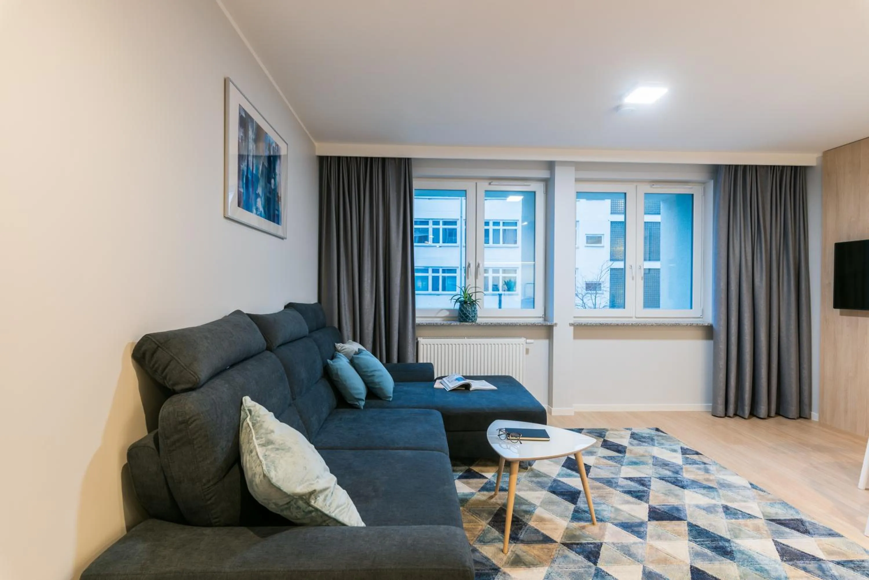 TV and multimedia in Q17 Apartments Rynek