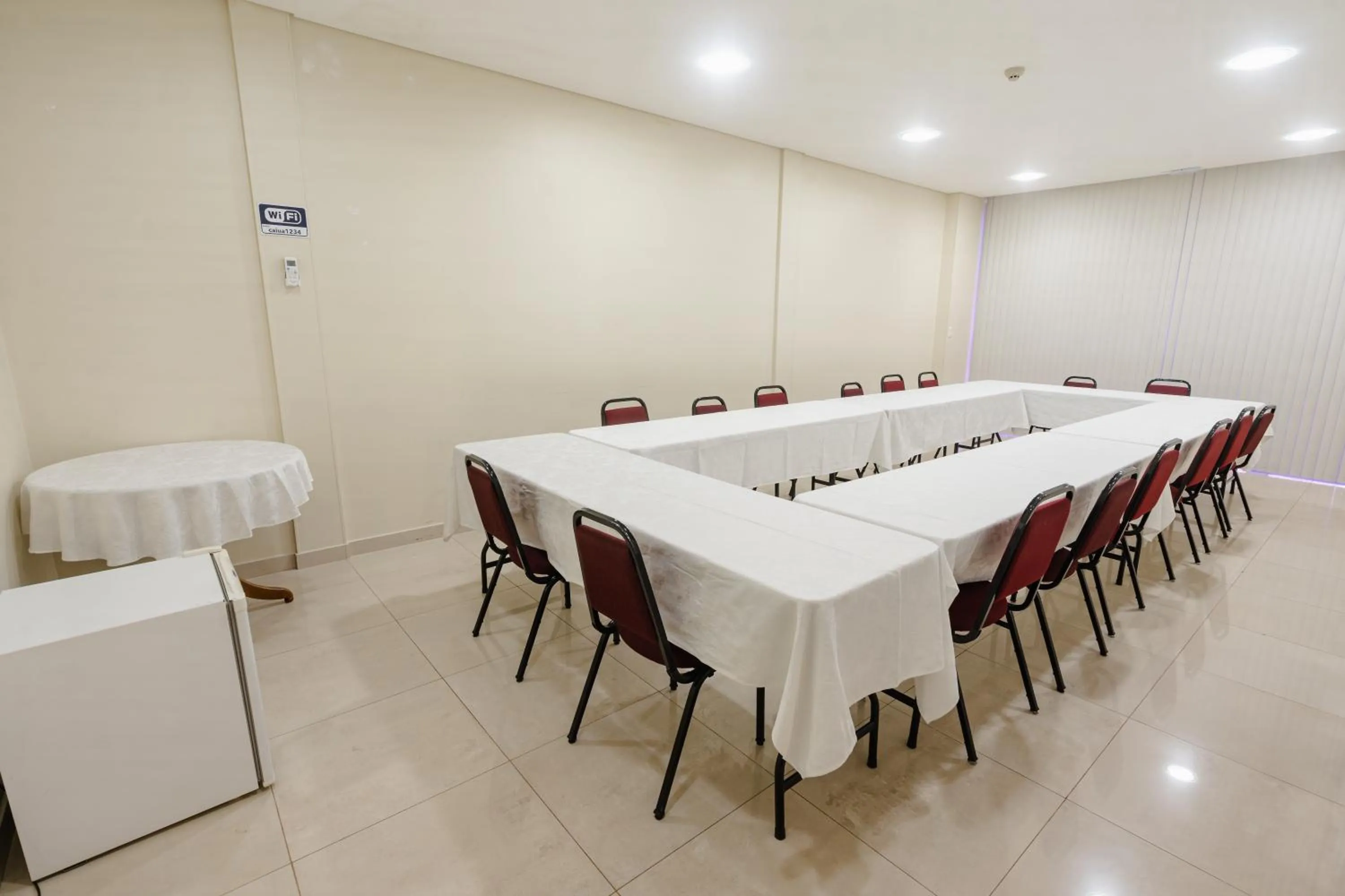 Meeting/conference room in Hotel Caiuá Express