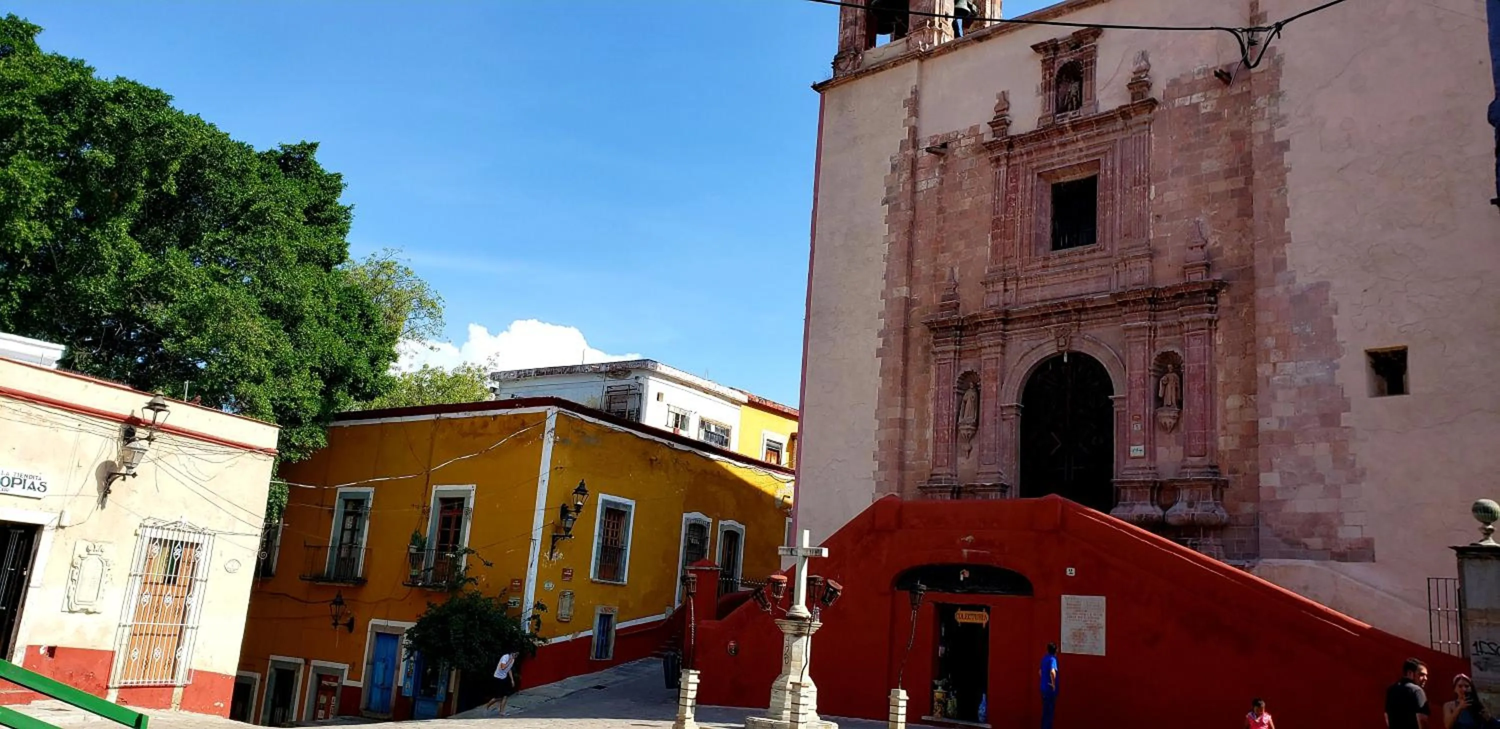 Nearby landmark in Hotel Murillo Plaza