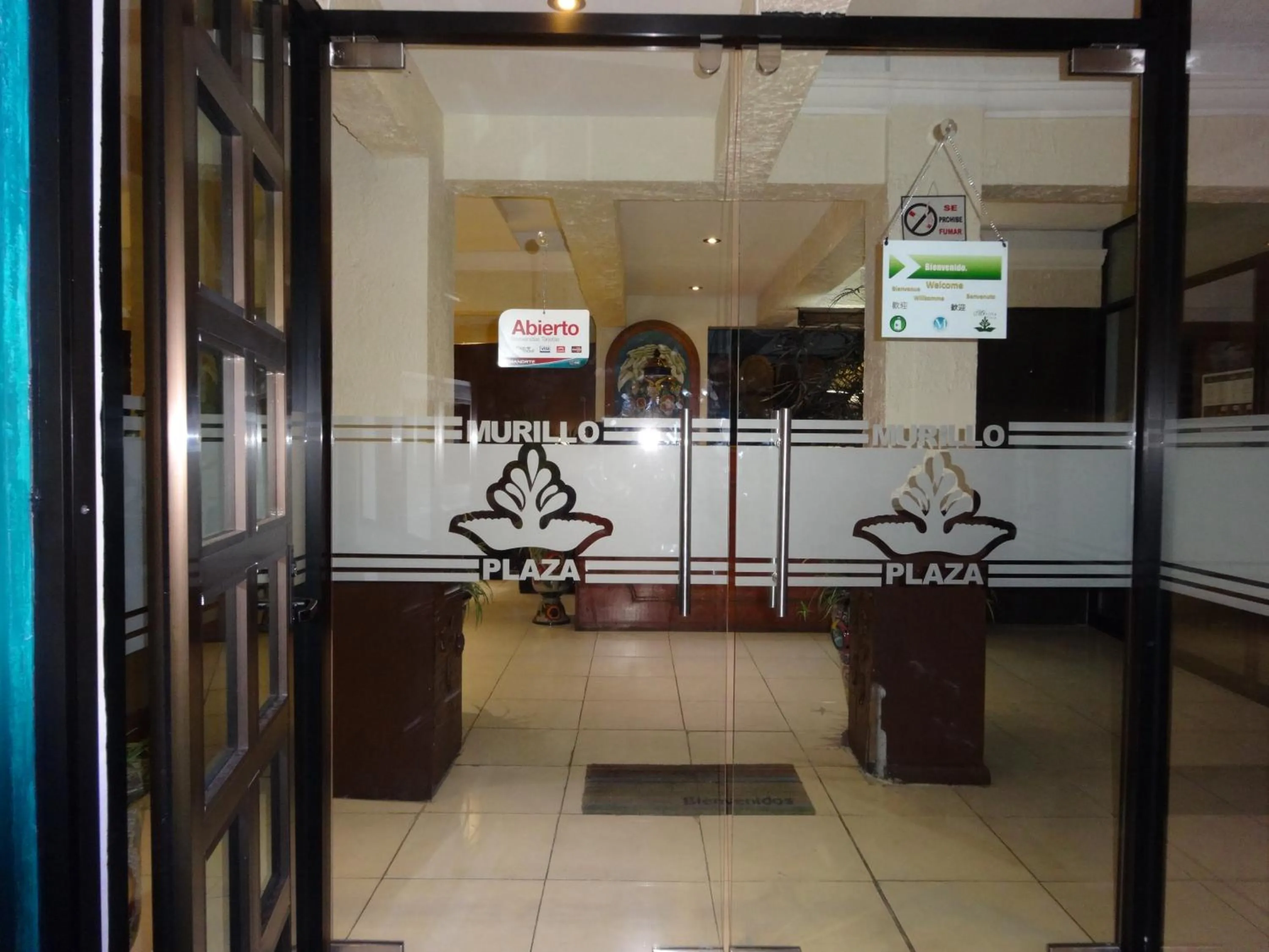 Facade/entrance in Hotel Murillo Plaza