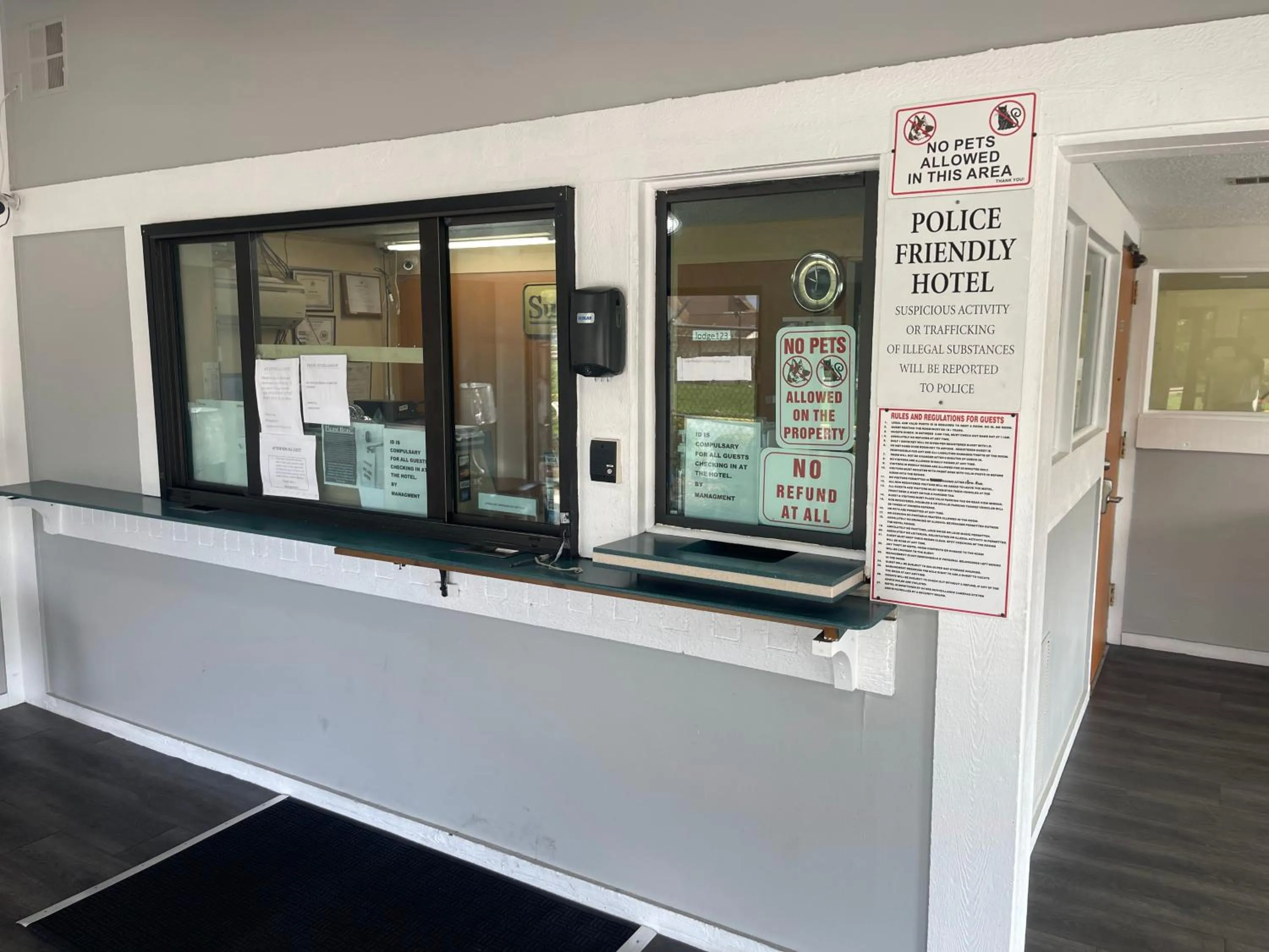 Text overlay in Superlodge