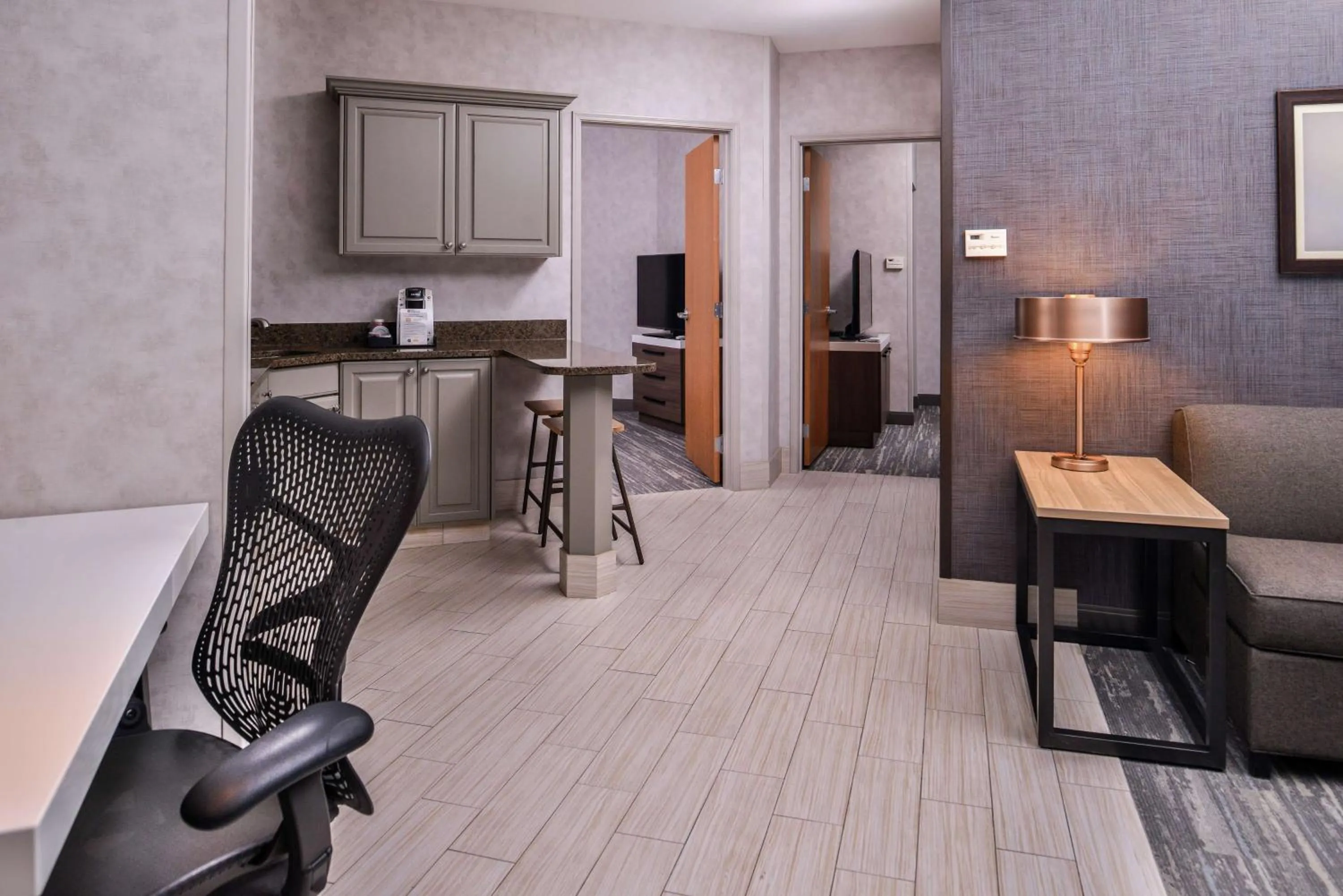 Living room in Hilton Garden Inn Bend