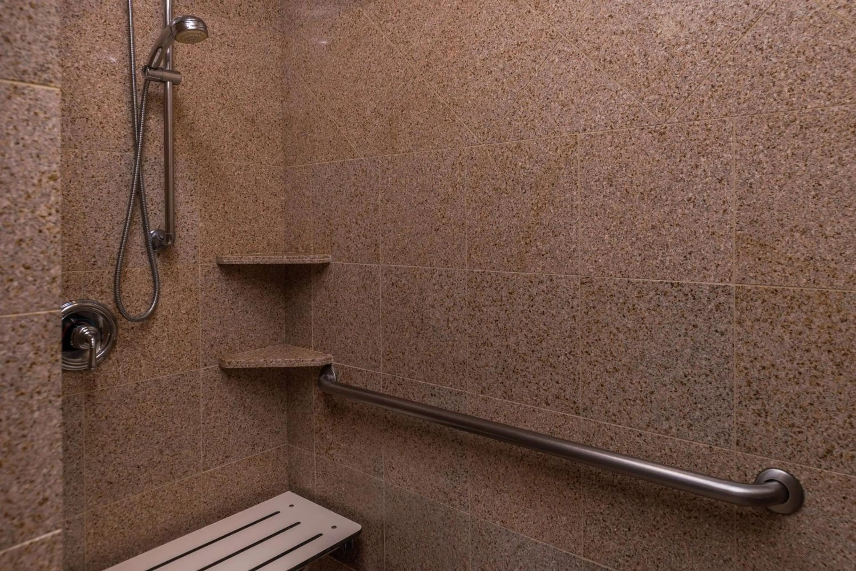 Bathroom in Hilton Garden Inn Bend