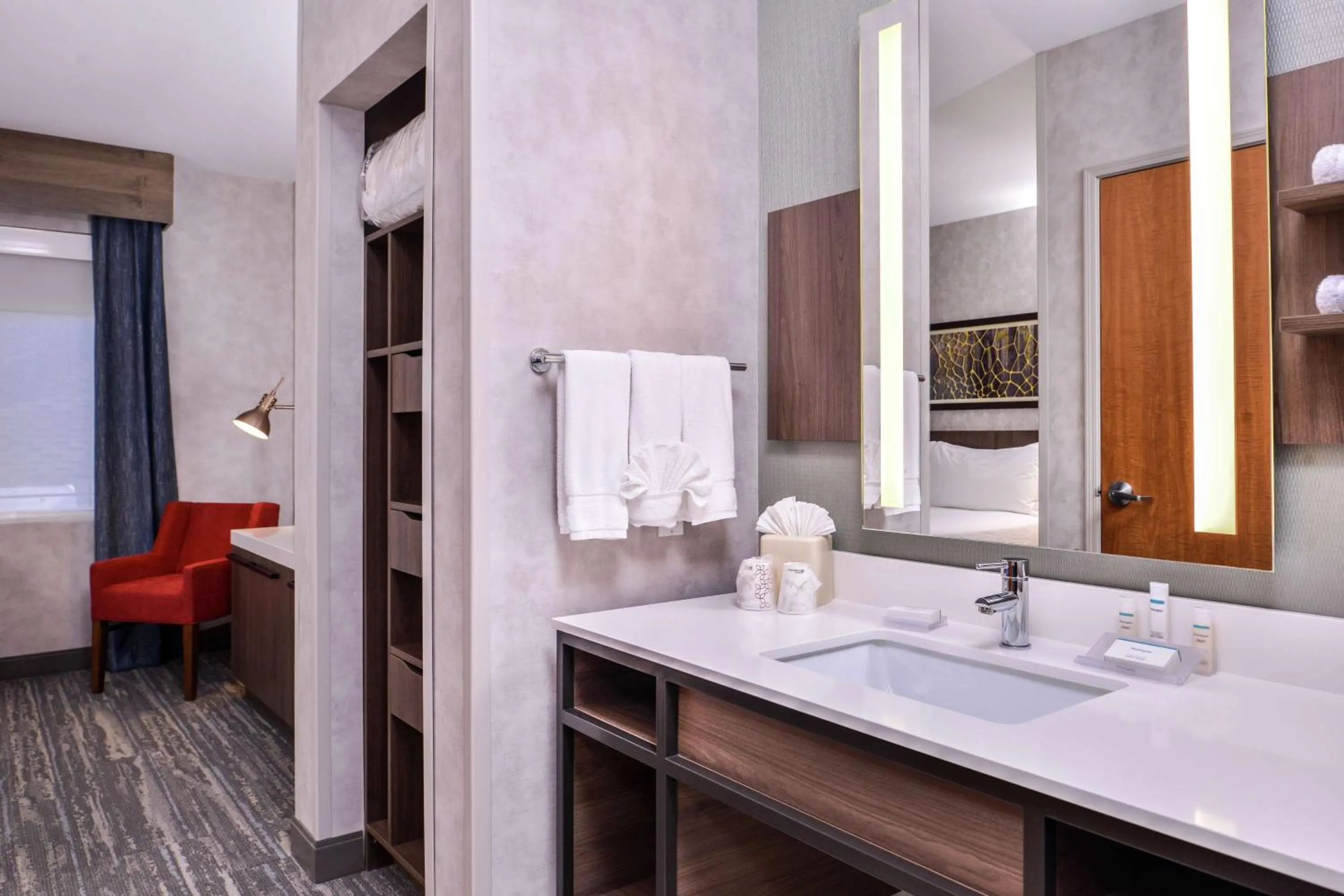 Bathroom in Hilton Garden Inn Bend