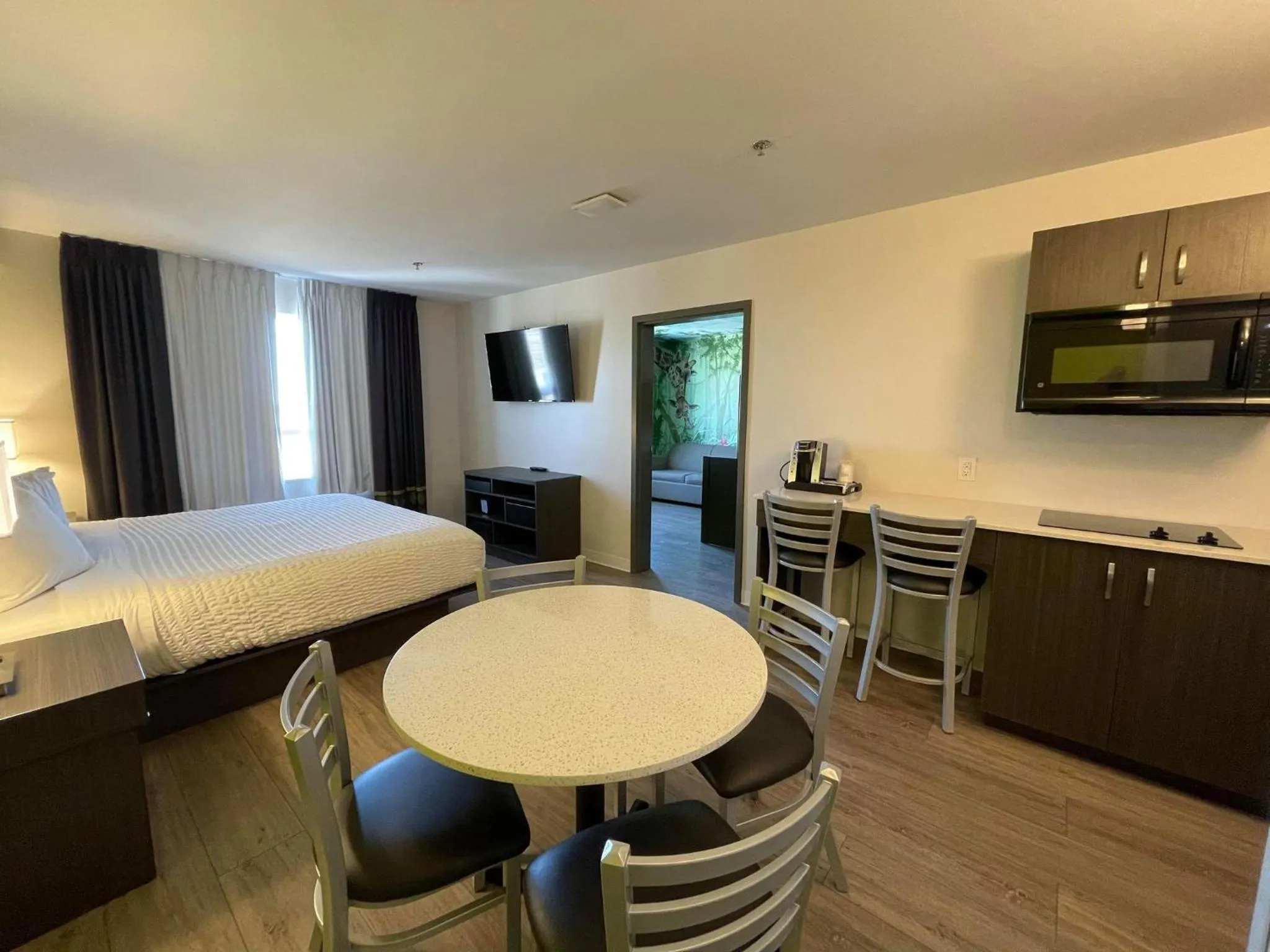 Kitchen or kitchenette in Super 8 by Wyndham Winnipeg East MB