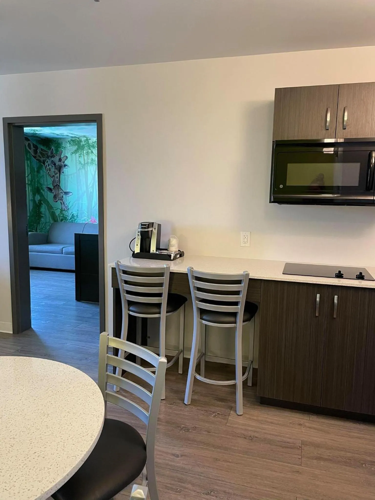 Kitchen or kitchenette in Super 8 by Wyndham Winnipeg East MB