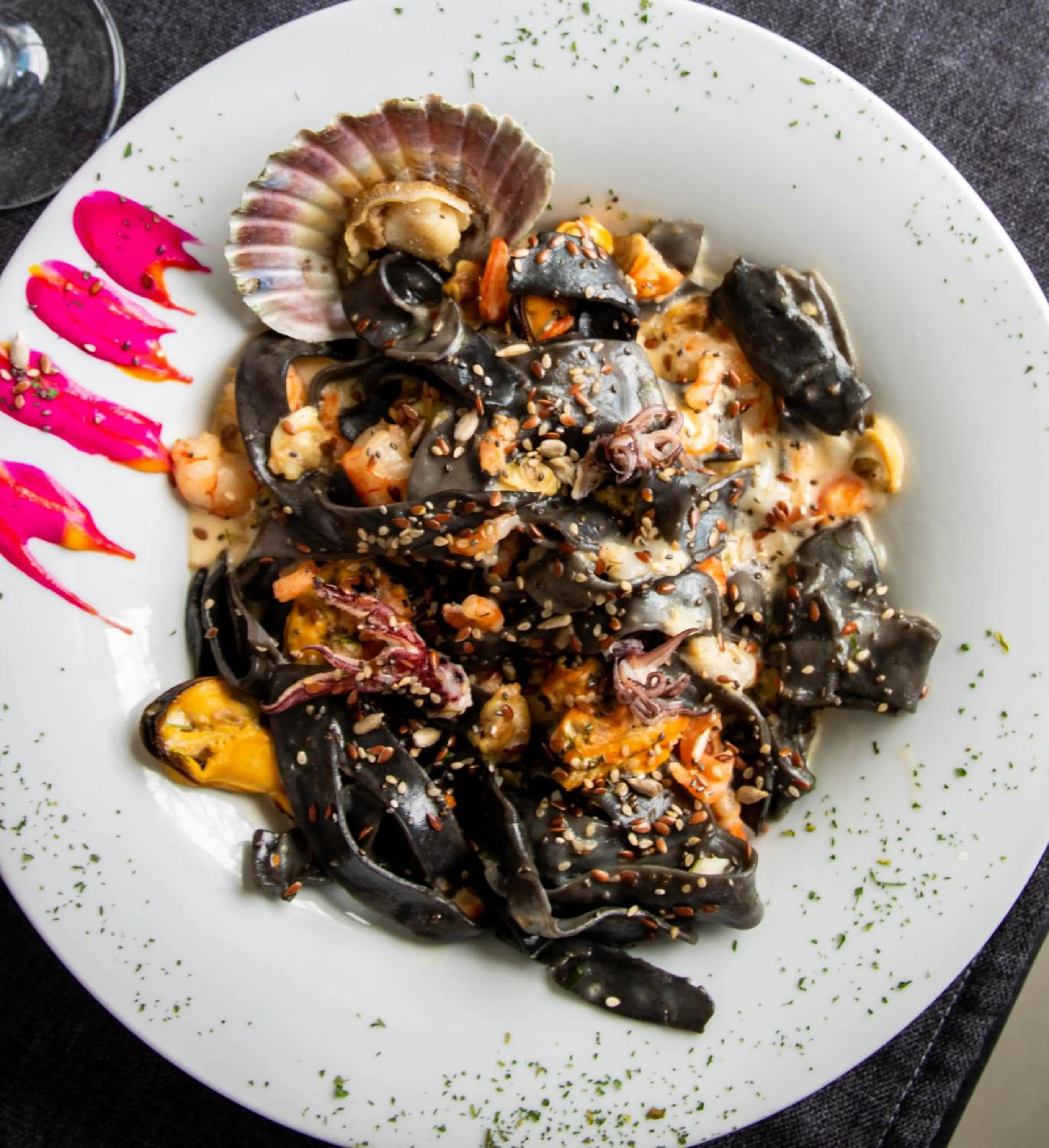 Food and drinks in Howard Johnson Hotel & Convention Center Madariaga - Carilo