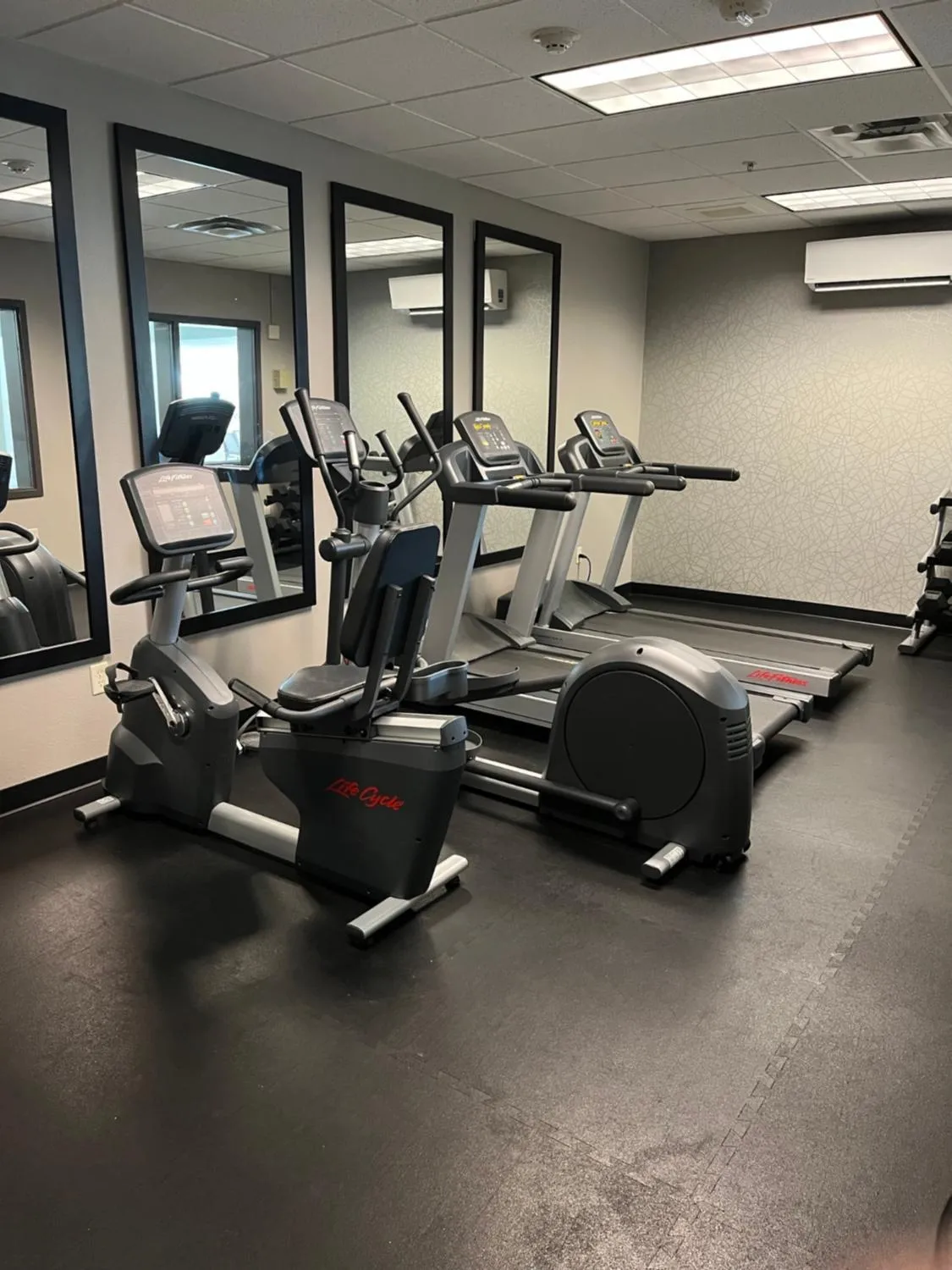 Fitness centre/facilities in Country Inn & Suites by Radisson, Boise West - Meridian