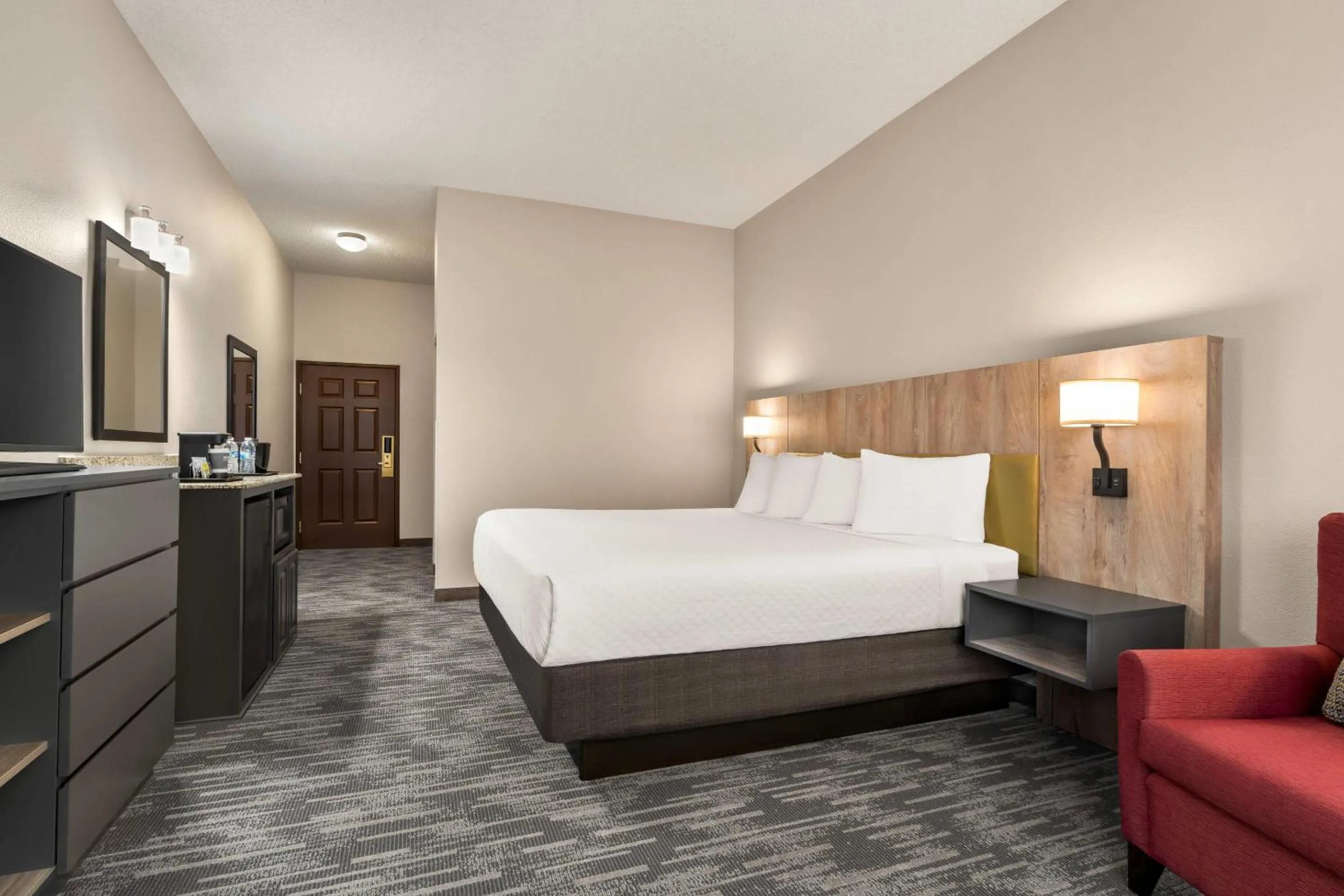 Bedroom, Bed in Country Inn & Suites by Radisson, Boise West - Meridian