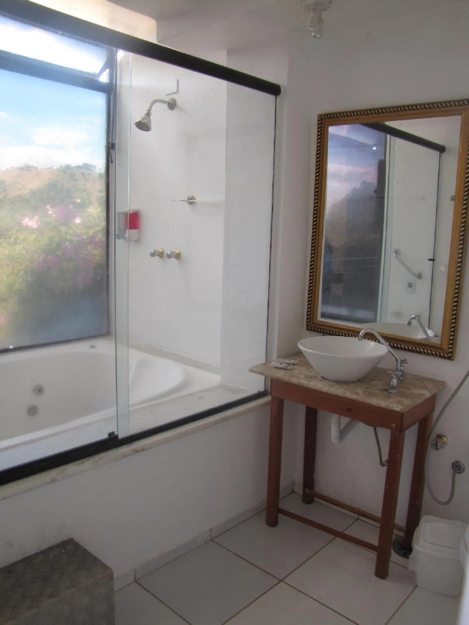 Hotel Pousada Shangri-la