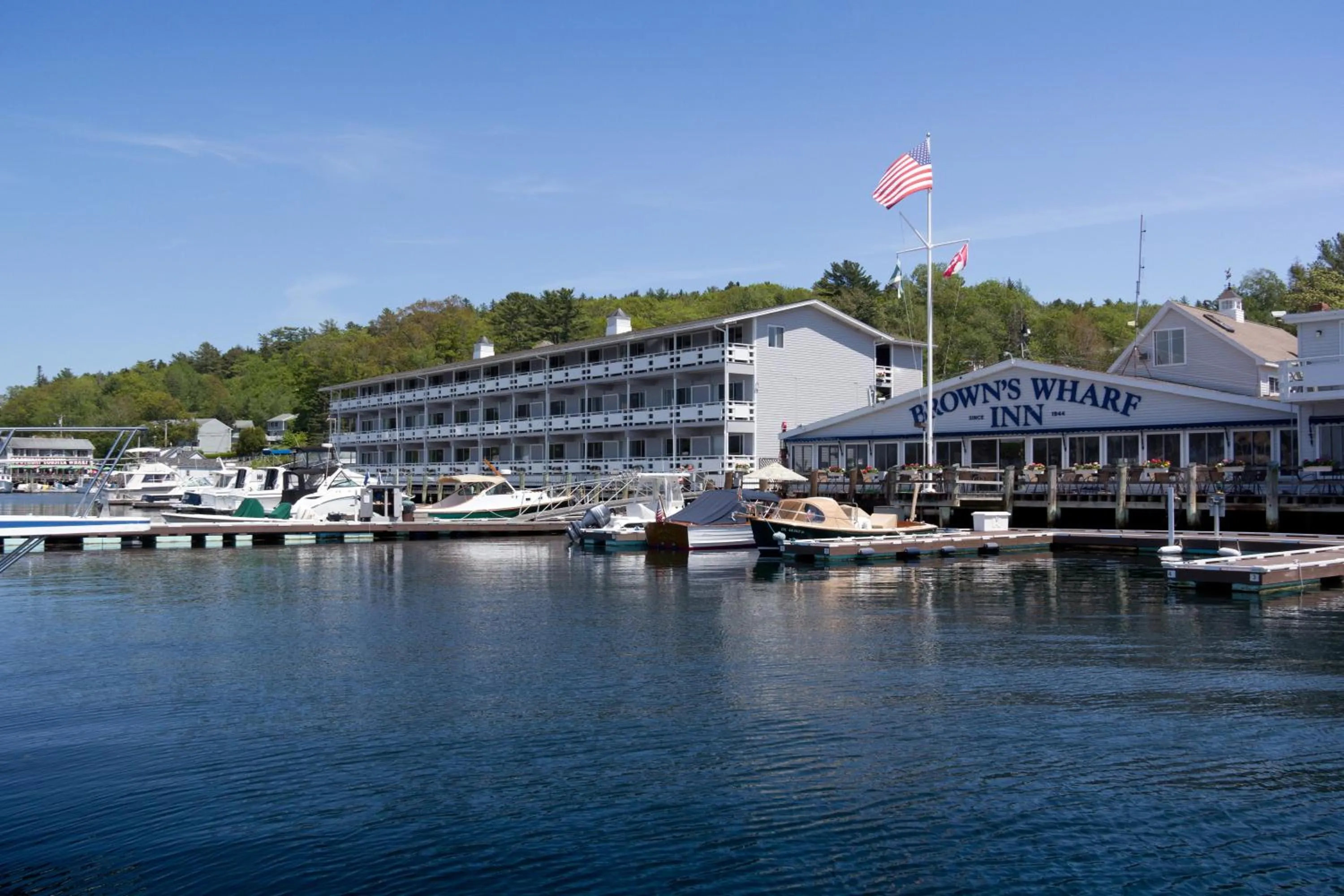 Property building in Browns Wharf Inn
