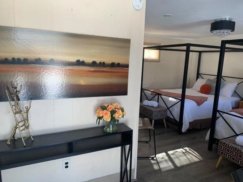 Bed in Starlight Lodge at Rockport Harbor