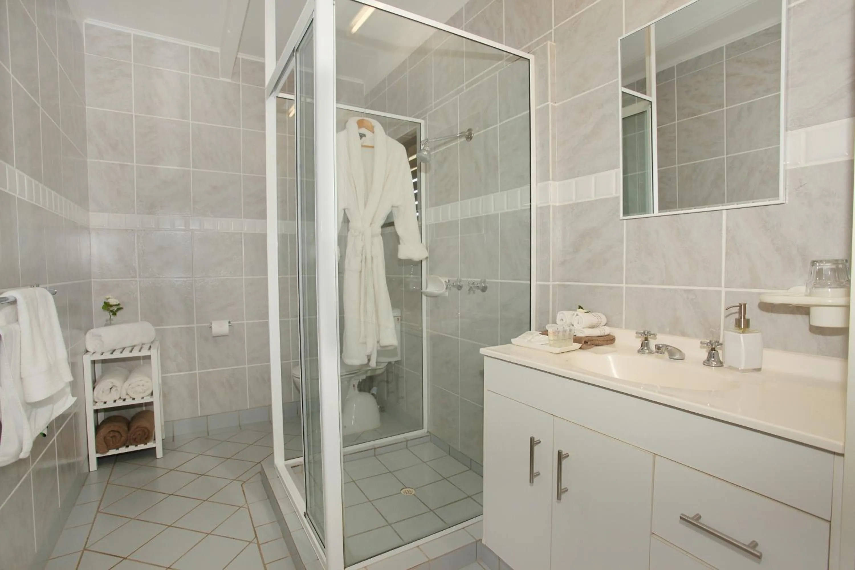 Bathroom in Mapleton Falls Accommodation