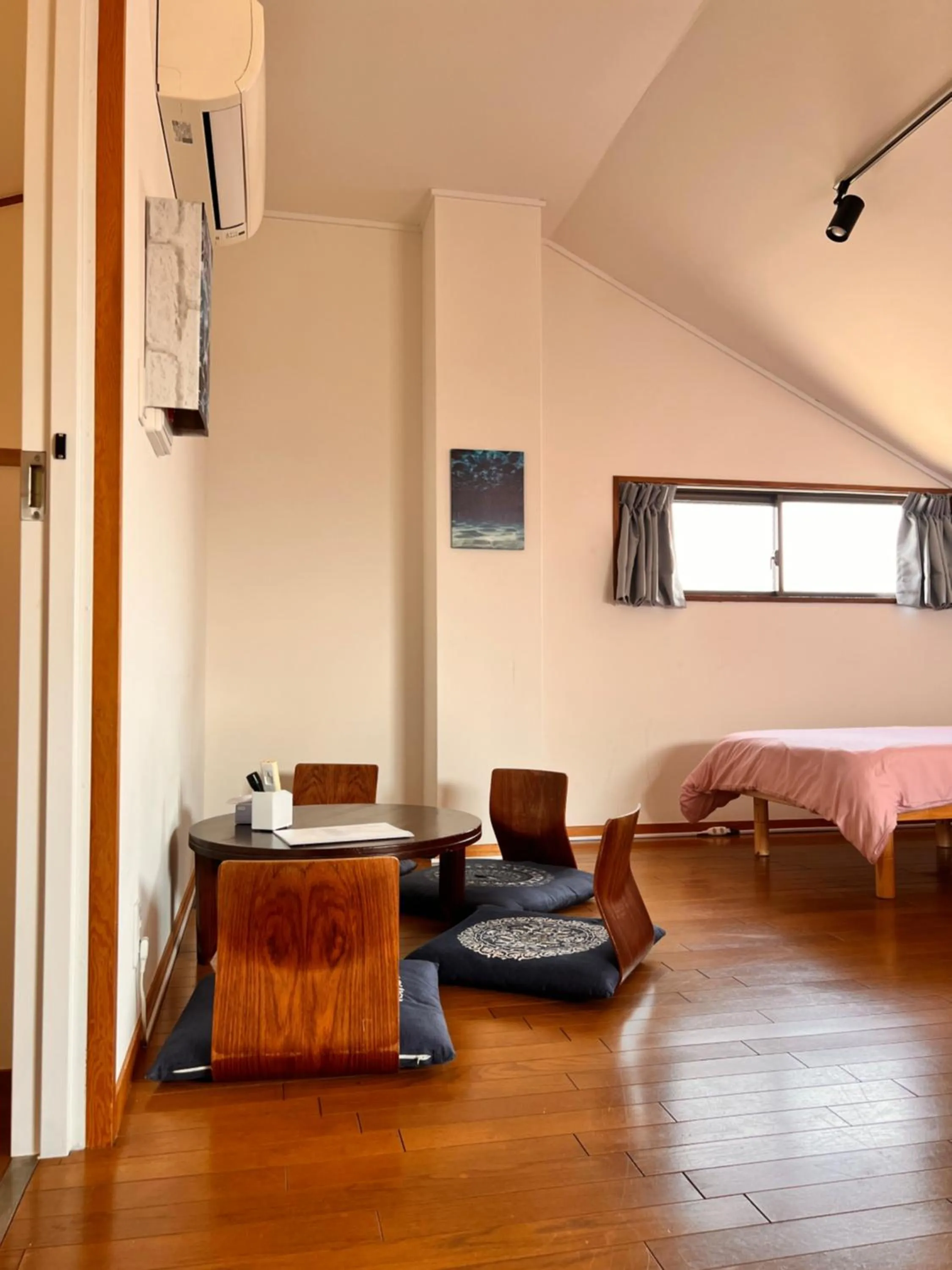 Photo of the whole room, Bed in Guest House WA