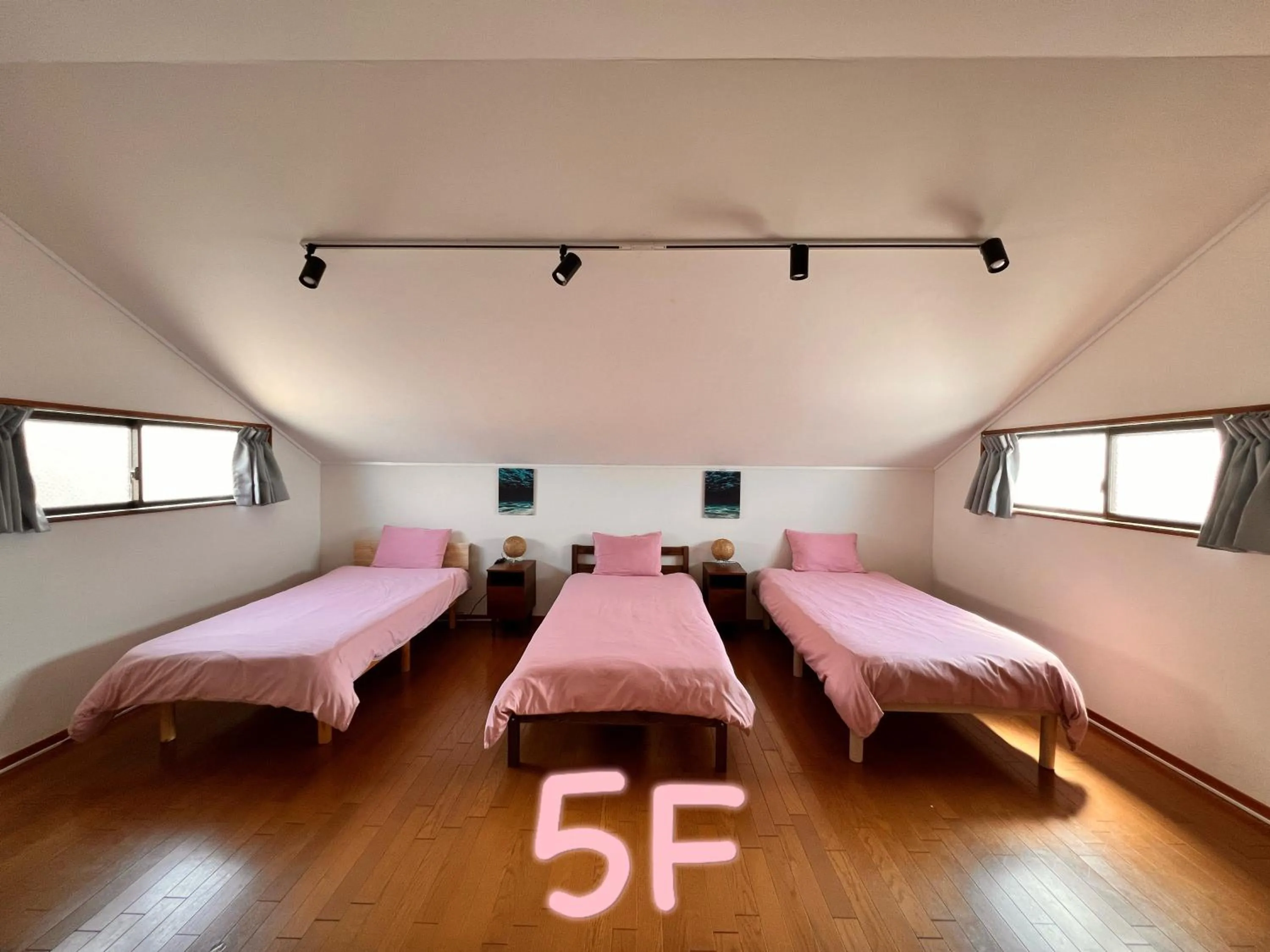 Photo of the whole room, Bed in Guest House WA