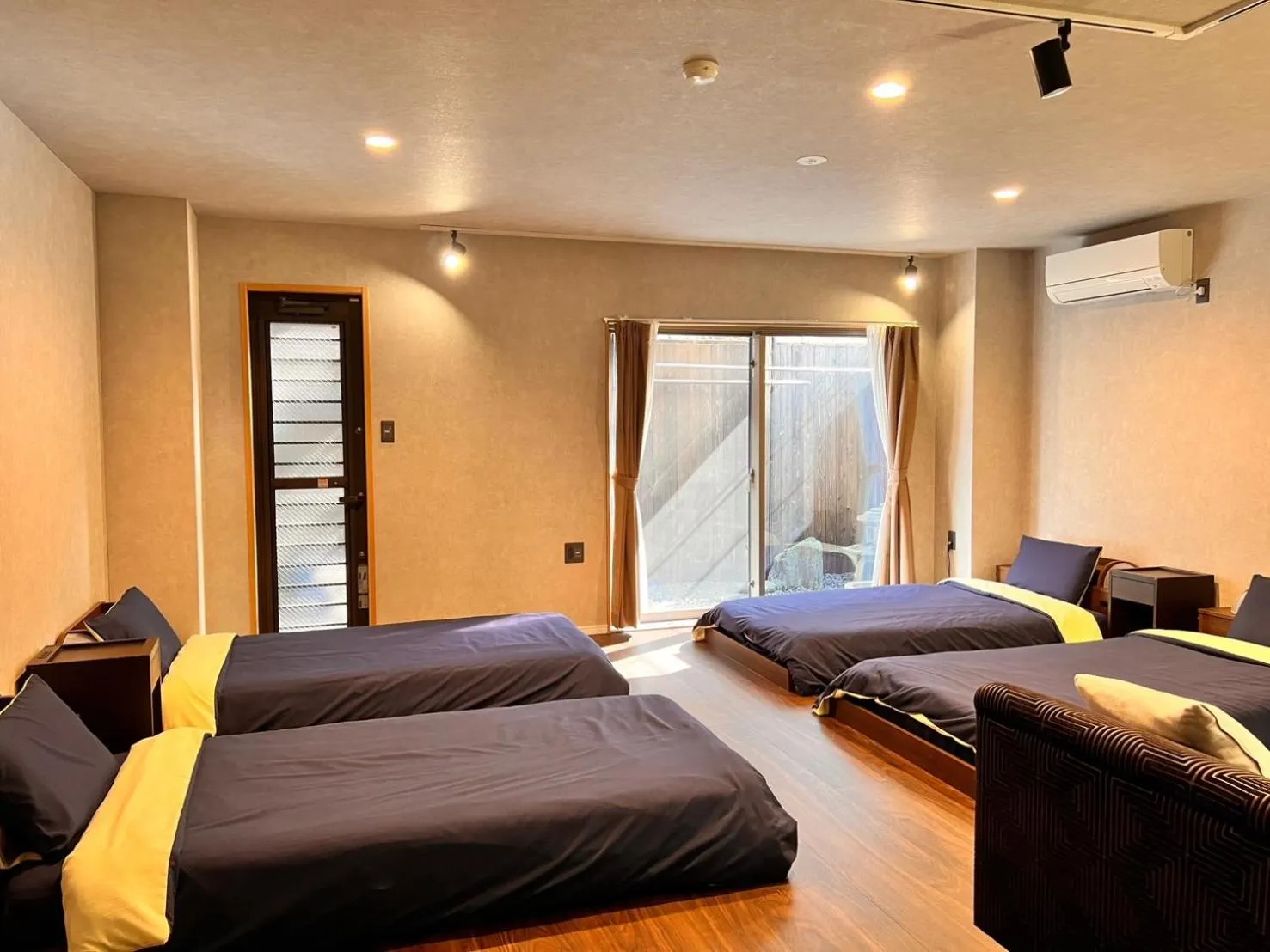 Photo of the whole room, Bed in Guest House WA