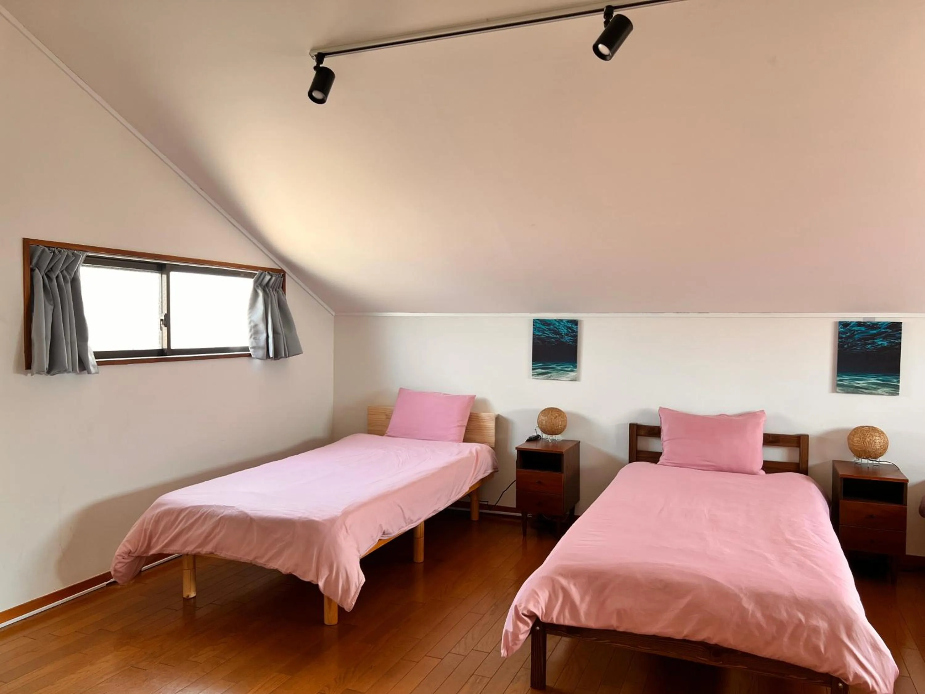 Photo of the whole room, Bed in Guest House WA