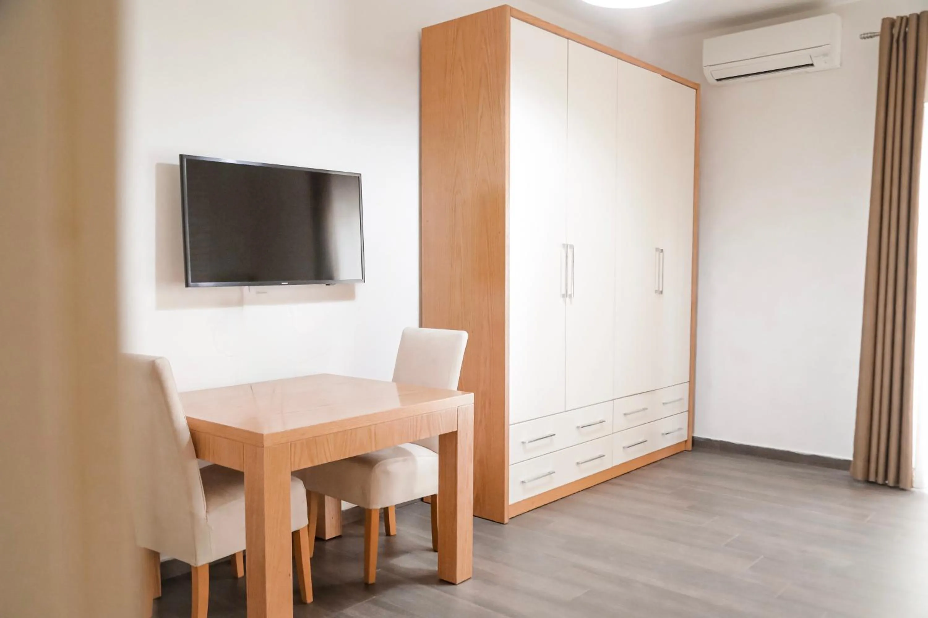 Sunrise Luxury Apartments