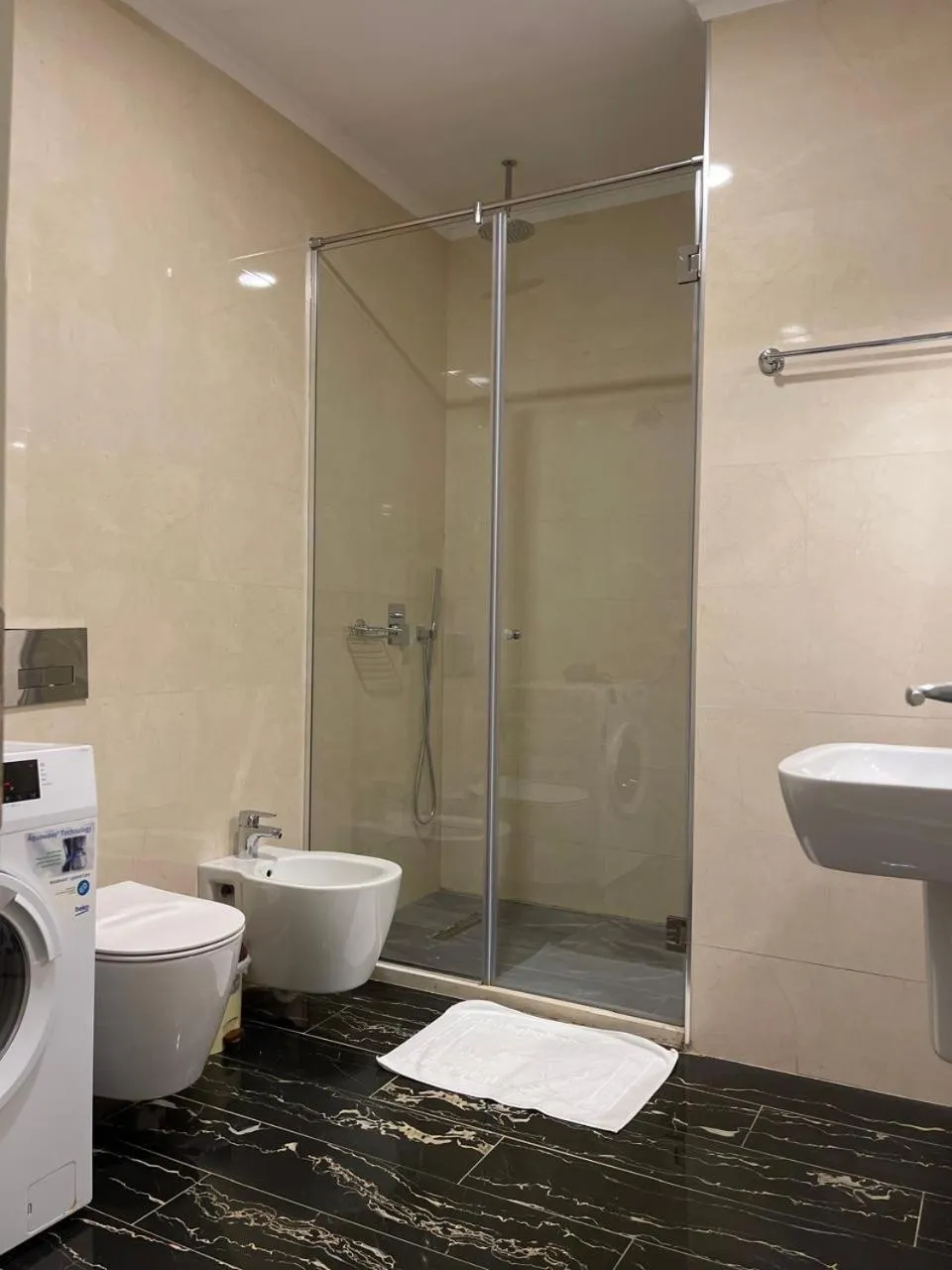 Sunrise Luxury Apartments