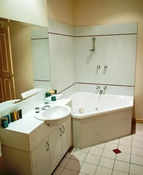 Bathroom in The Hotel Shamrock