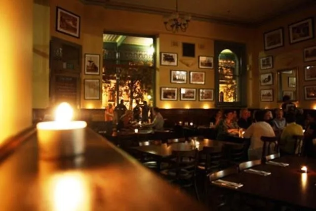 Restaurant/places to eat in The Hotel Shamrock