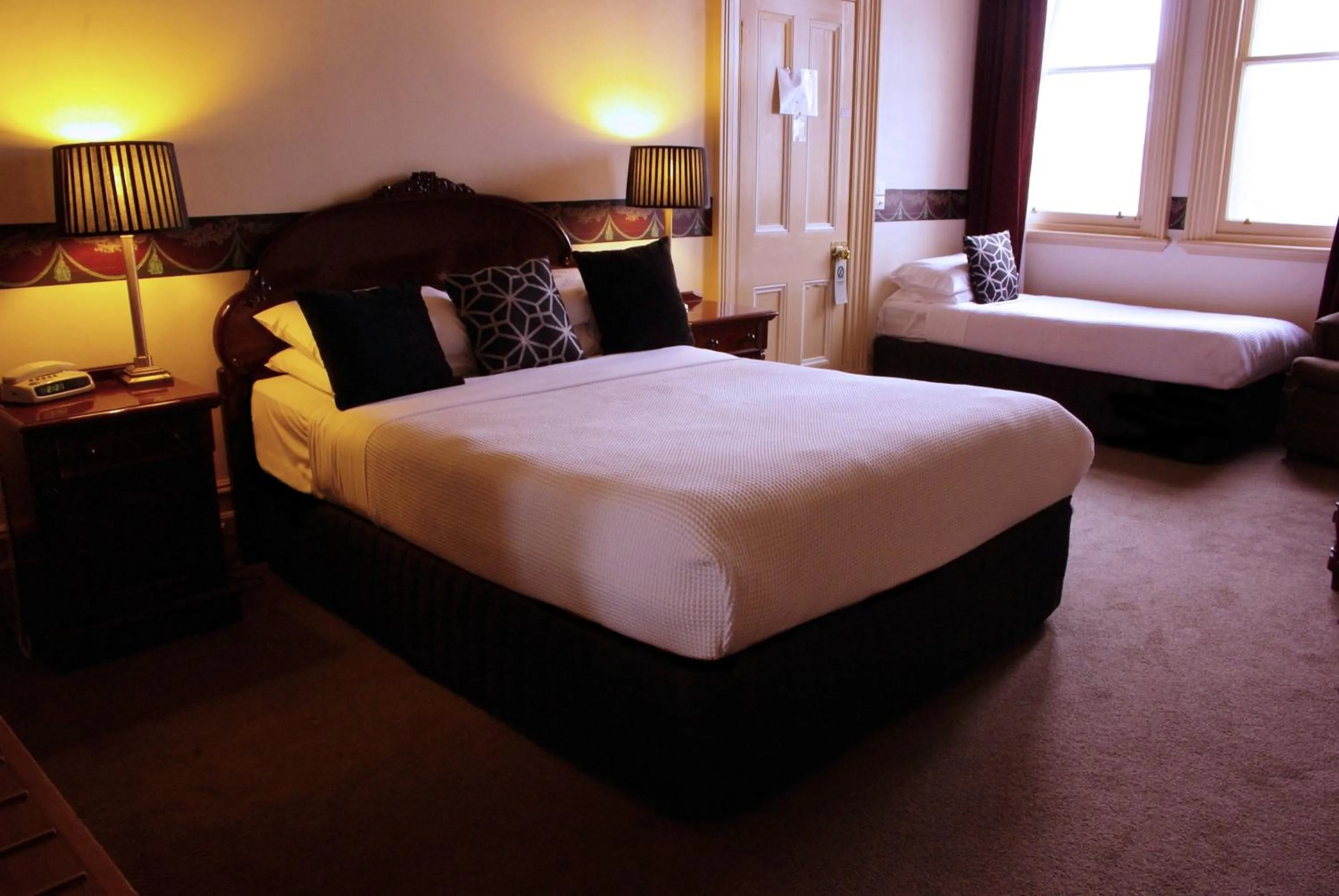 Bed in The Hotel Shamrock