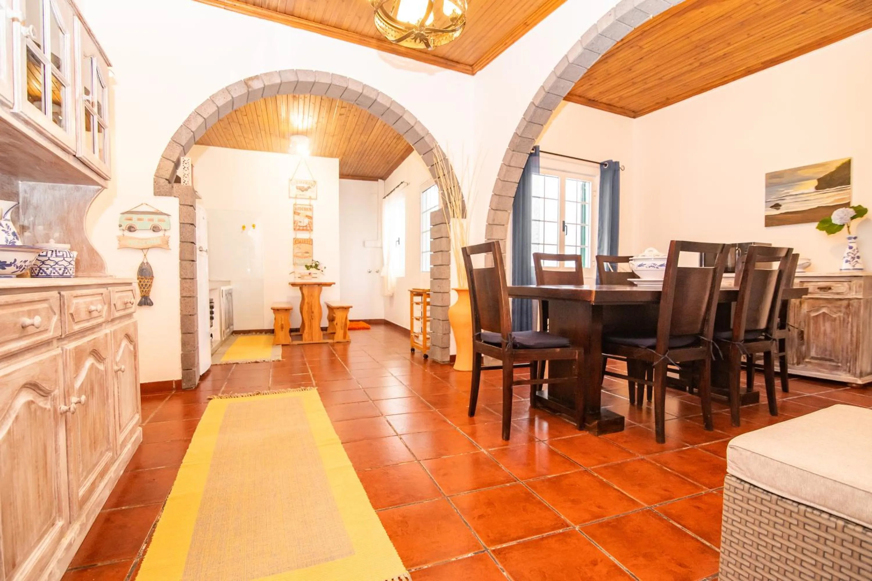 Dining area in CASA INTI / INTI HOUSE FURNAS