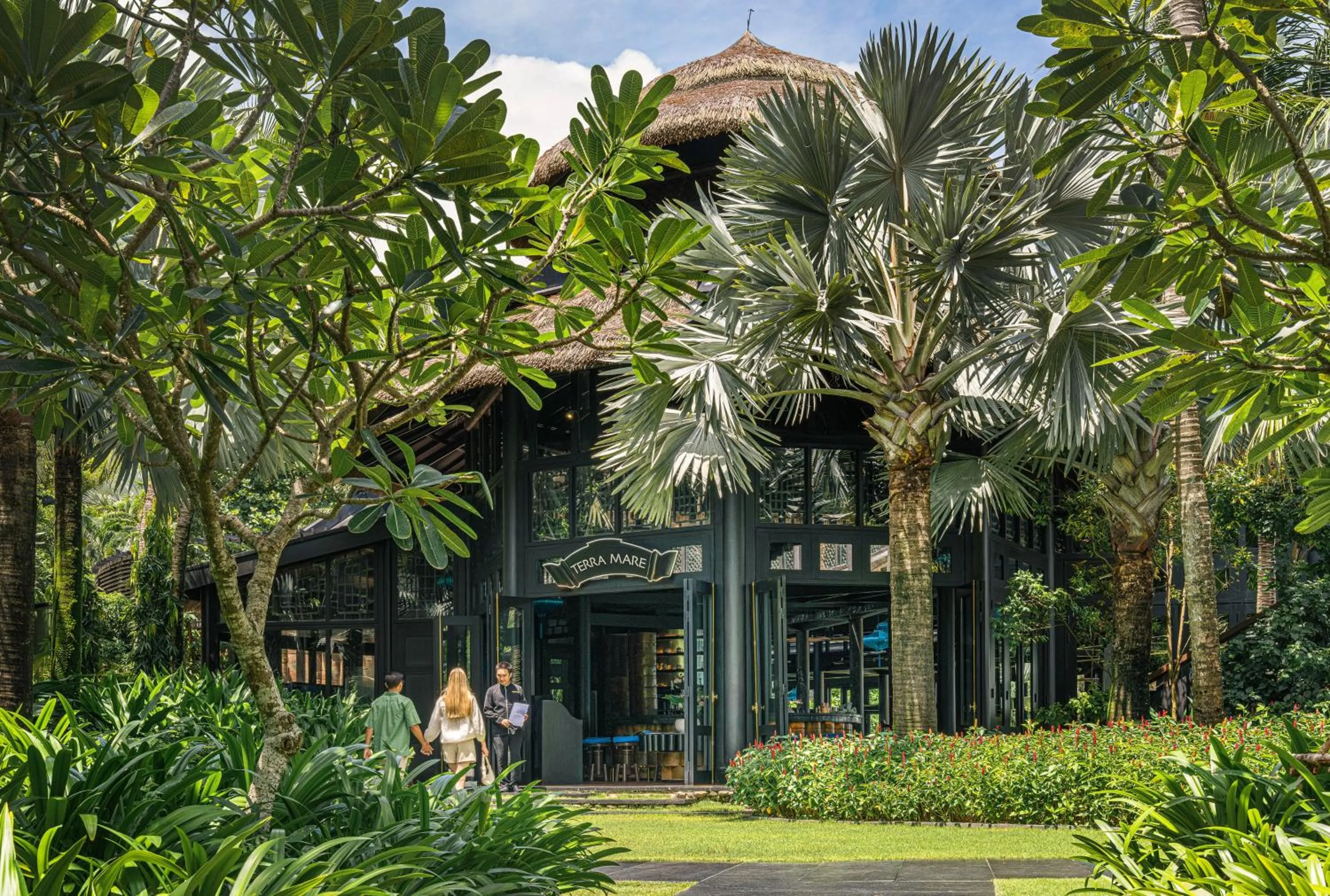 Restaurant/places to eat in InterContinental Danang Sun Peninsula Resort by IHG