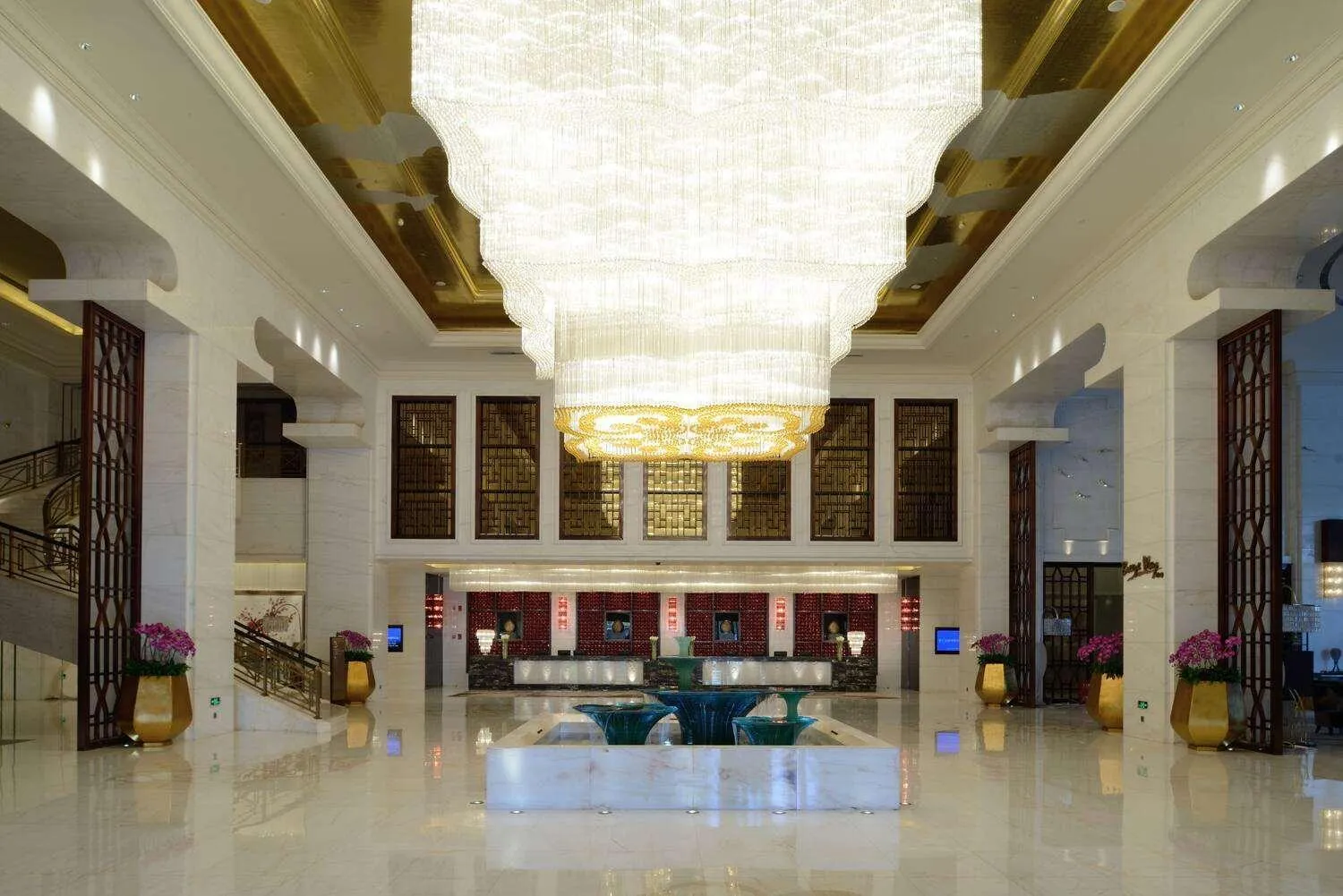 Wyndham Grand Plaza Royale Colorful Yunnan