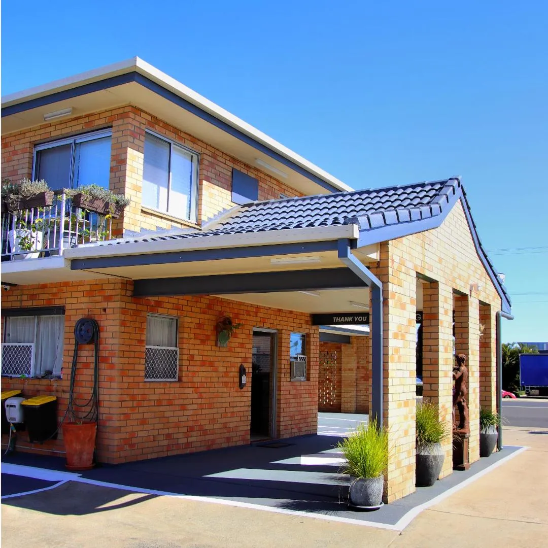 Property building in Squatters Homestead Motel