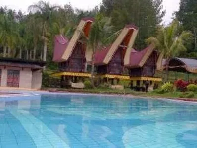 Swimming pool in Hotel Sahid Toraja