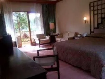 Bedroom, Bed in Hotel Sahid Toraja