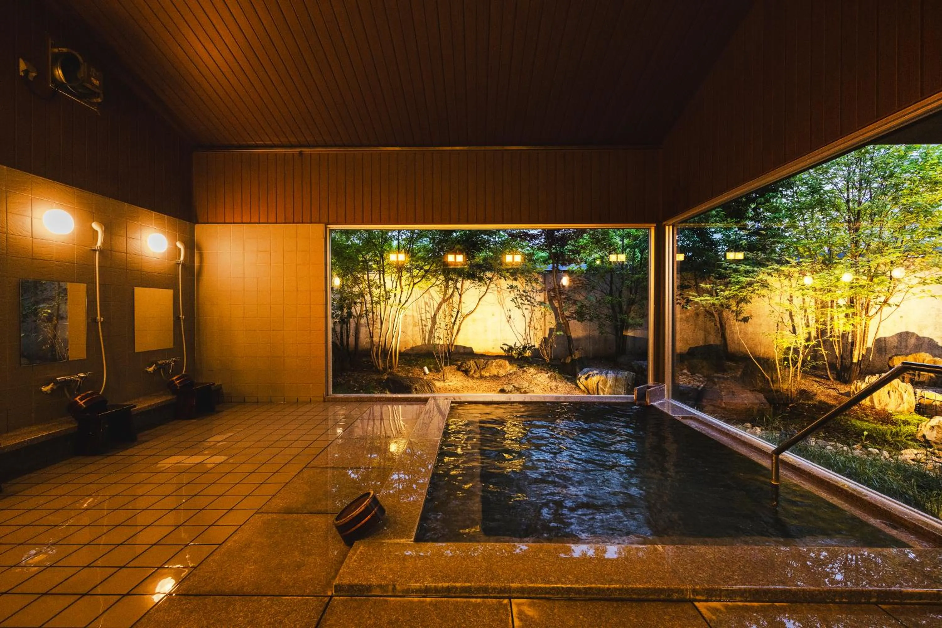 Bathroom in Ryokan Marumo