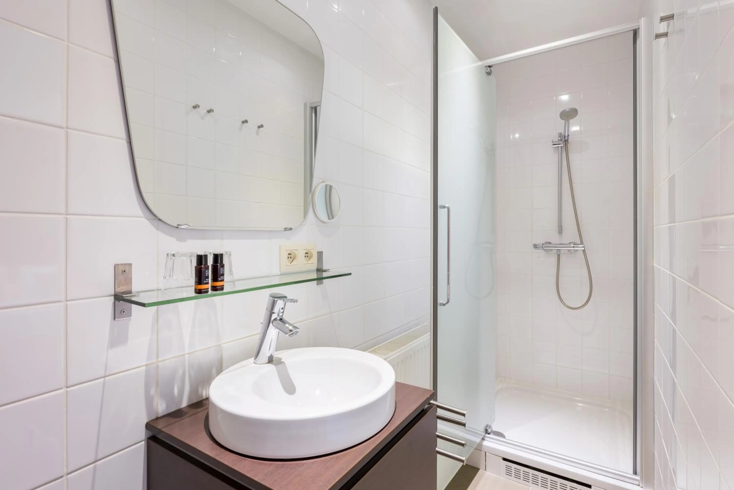 Bathroom in B&B visavis