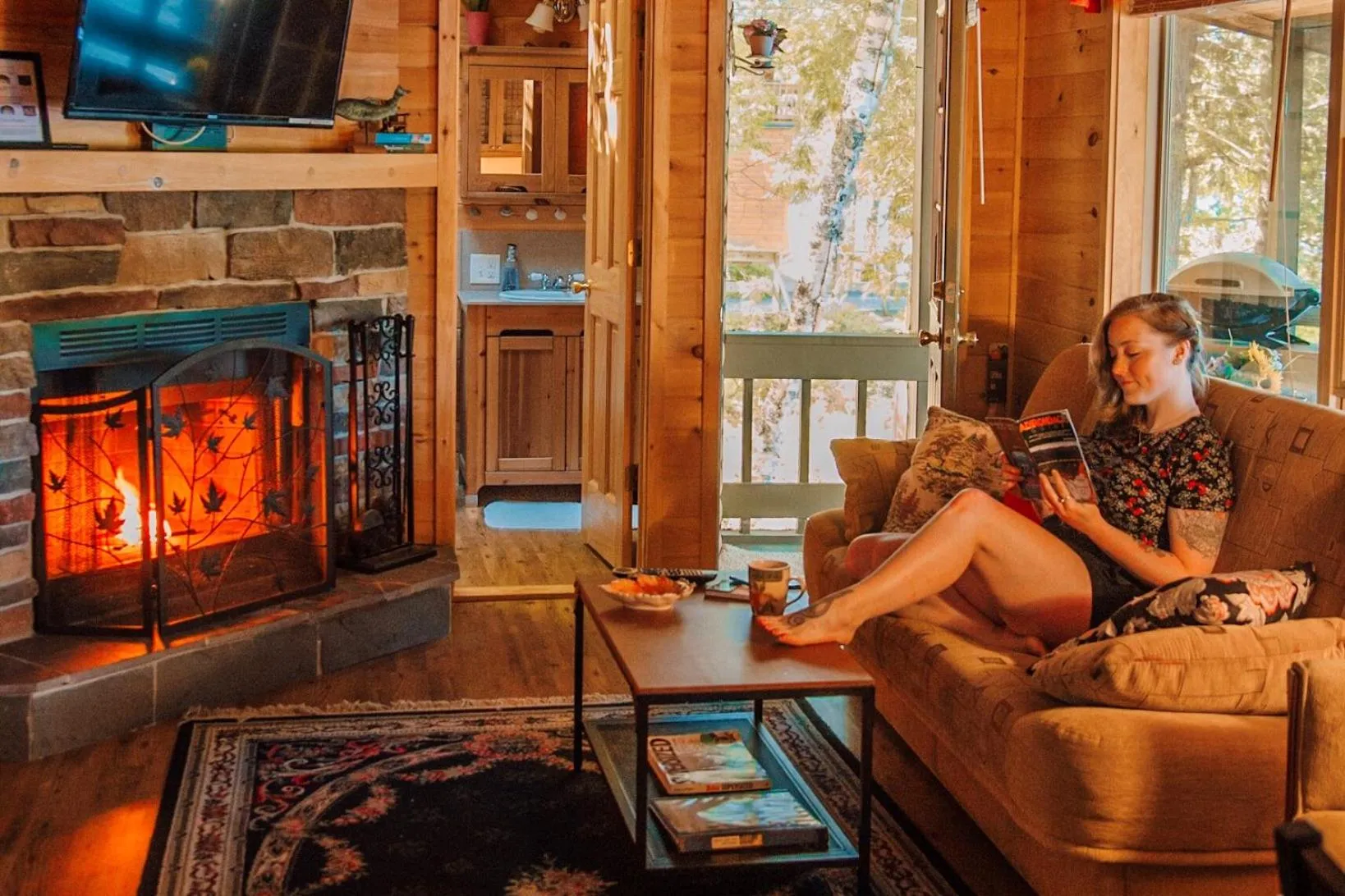 Communal lounge/ TV room in Motel Long Lake and Cottages