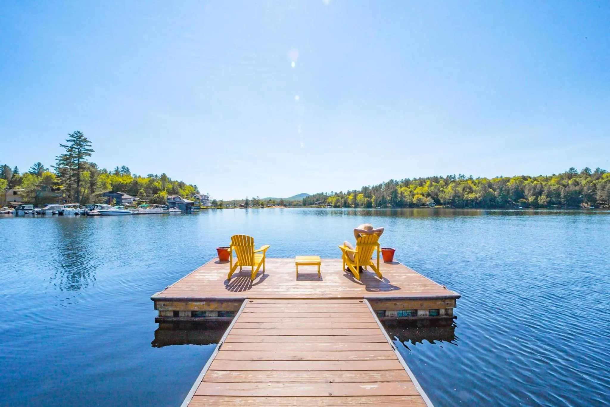Lake view in Motel Long Lake and Cottages