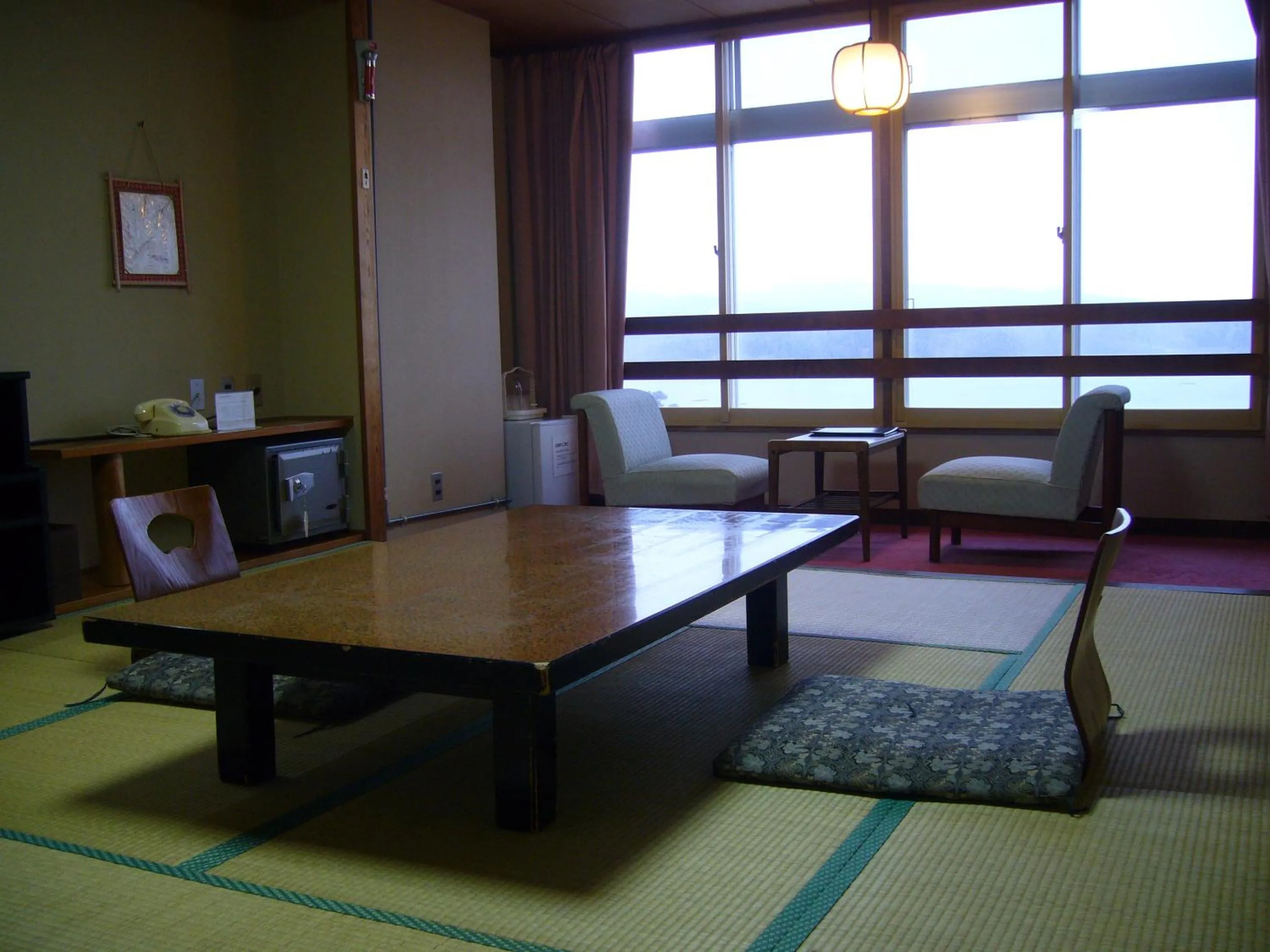 Photo of the whole room in Aokiya