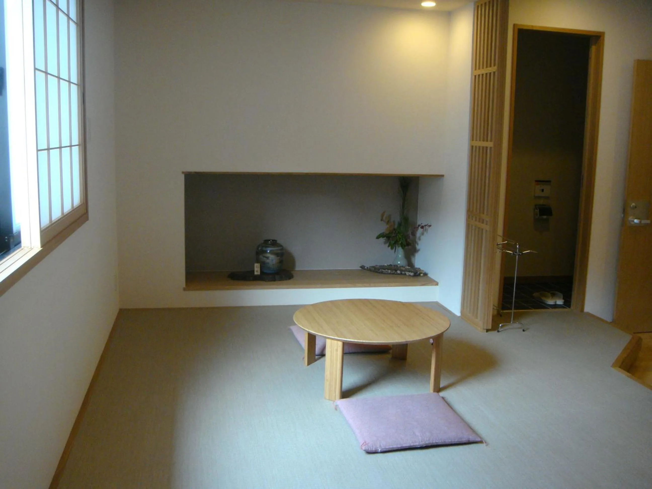 Seating area in Mizuhasou